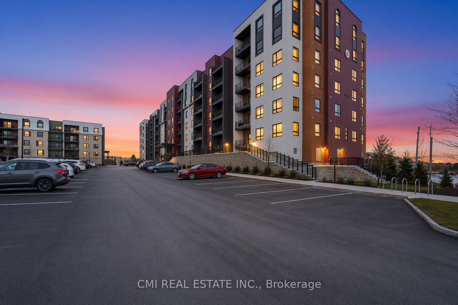 4 Spice Way 501, Barrie, ON L9J 0M2 photo 4