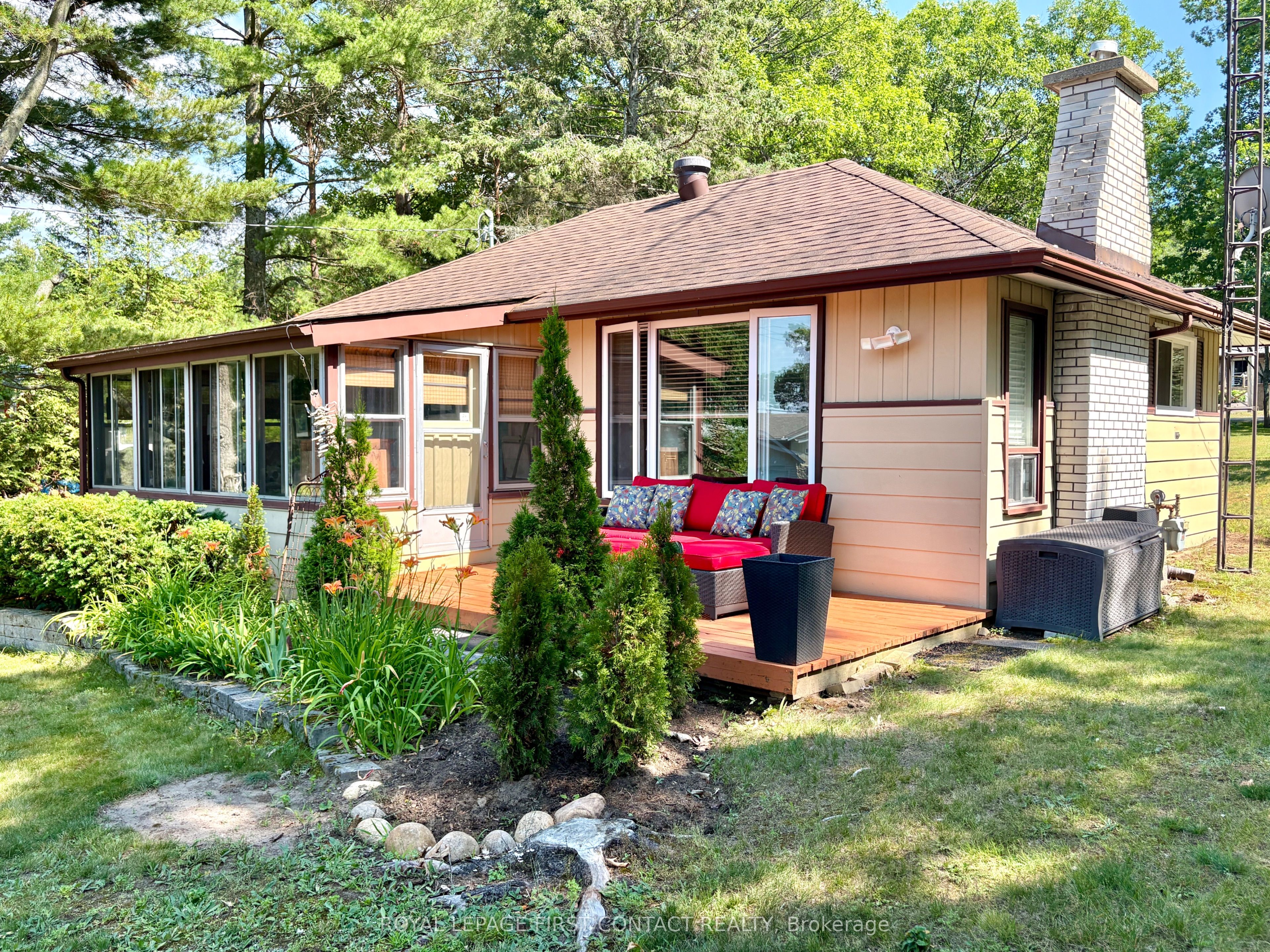 1987 Champlain Road, Tiny, ON L9M 0B6 photo 5