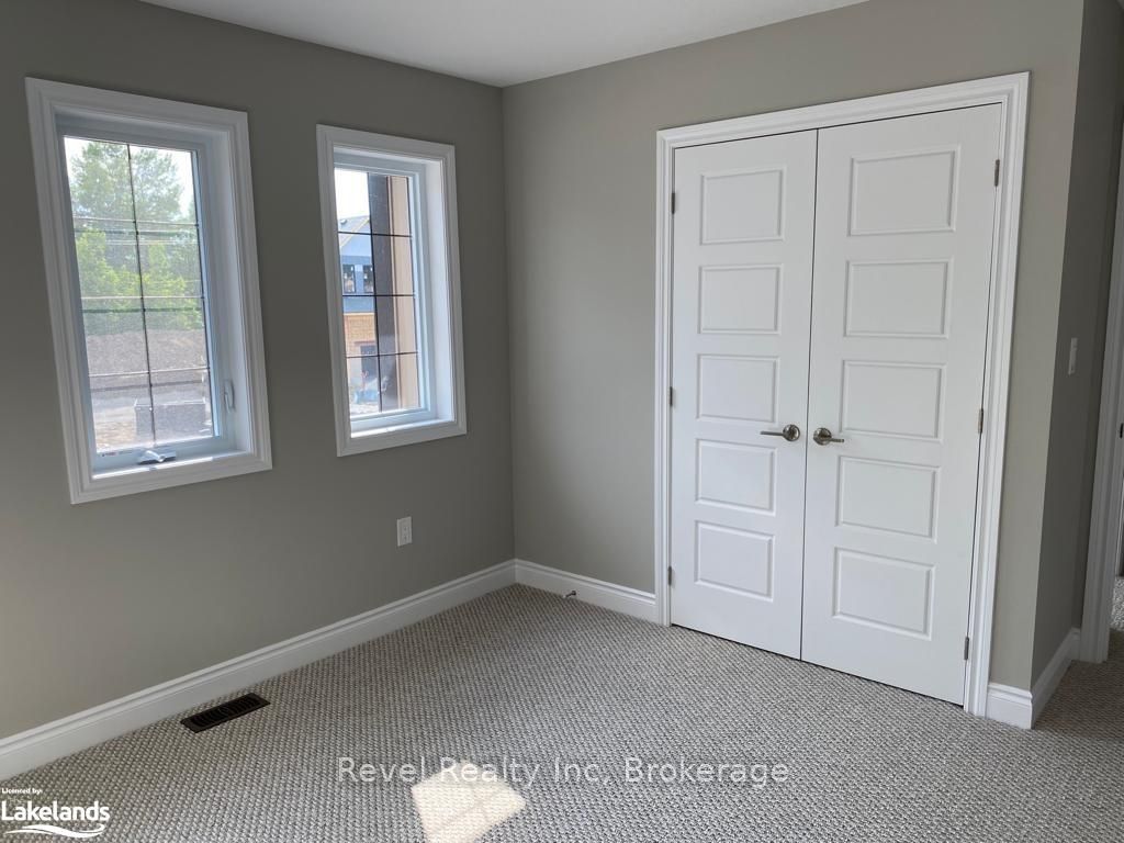 1050 WRIGHT Drive, Midland, ON L4R 0E4 photo 4