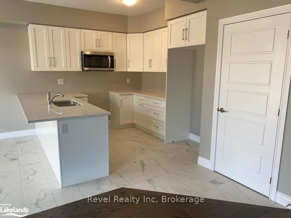 1050 WRIGHT Drive, Midland, ON L4R 0E4 photo 5