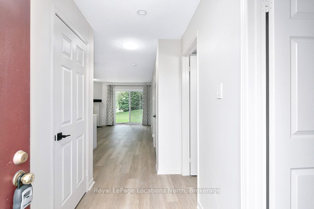 55 Trott Boulevard 115, Collingwood, ON L9Y 4B8 photo 4