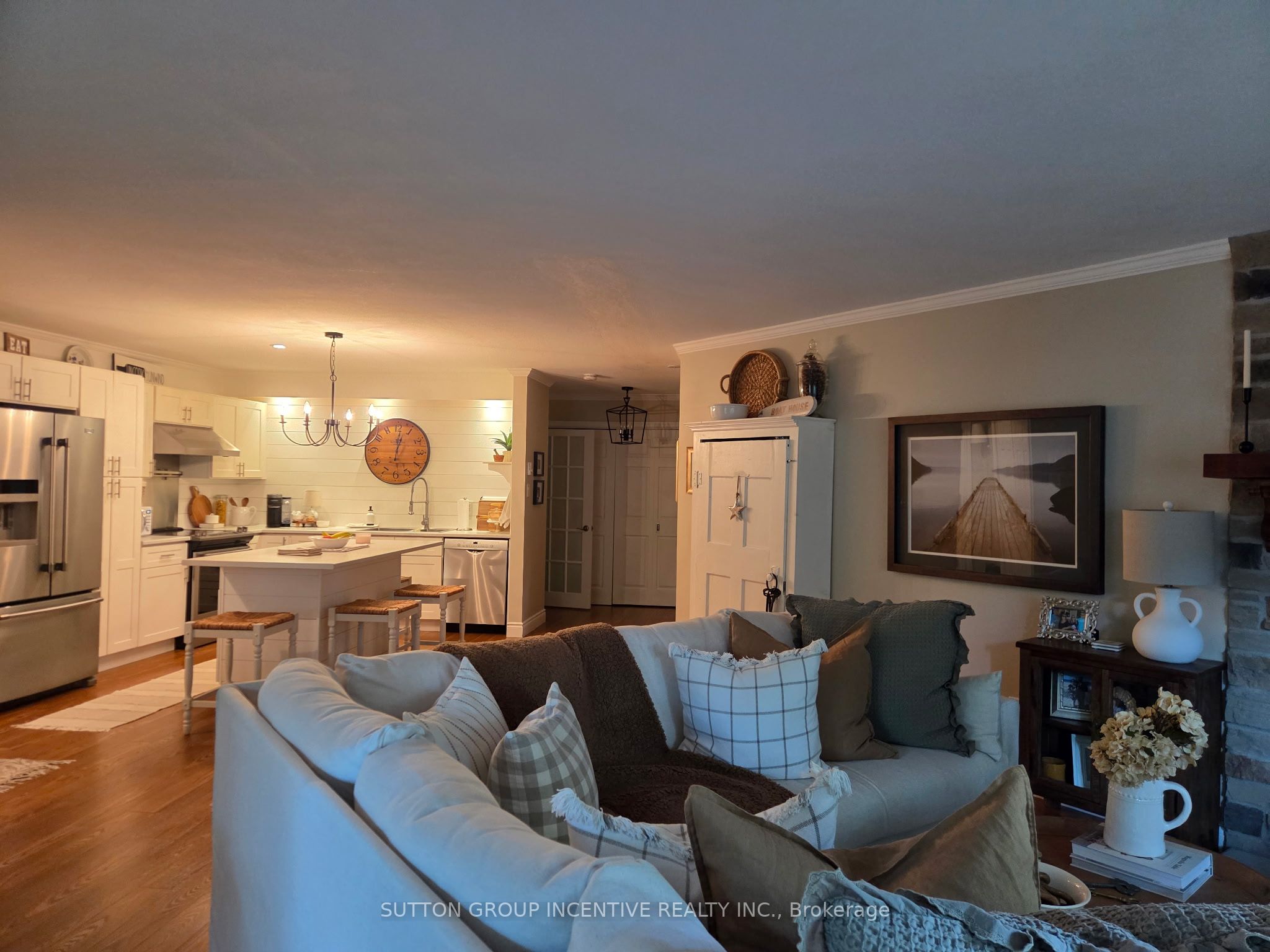 166 Owen Street 204, Barrie, ON L4M 3H9 photo 4