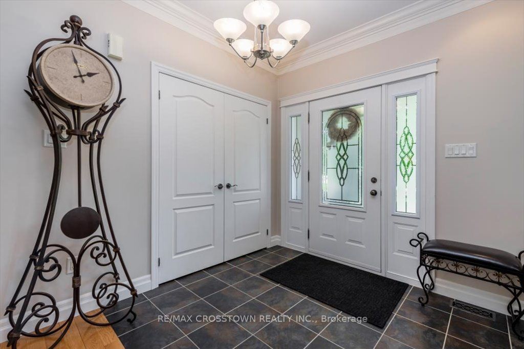 5 Pine Hill Drive, Springwater, ON L0L 2K0 photo 5