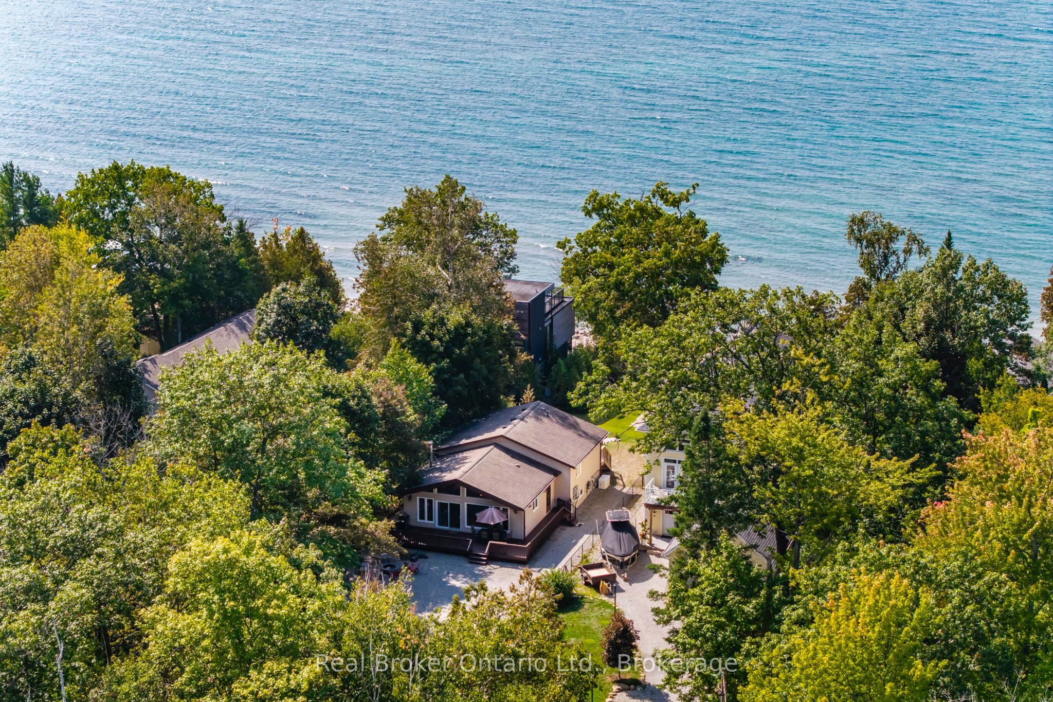 1948 Tiny Beaches Road S, Tiny, ON L0L 1P1 photo 2