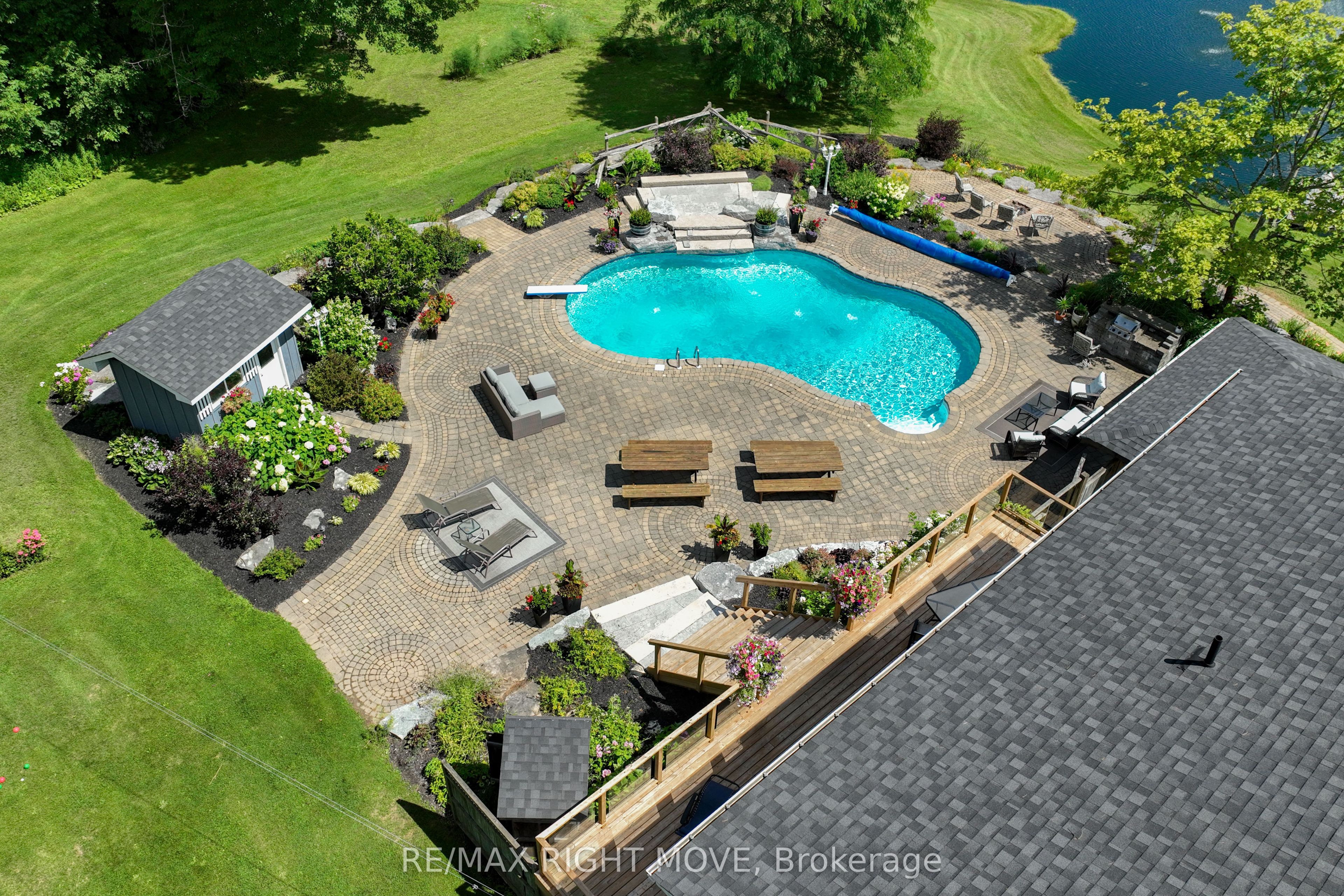 3625 Fairgrounds Road, Severn, ON L3V 0Y2 photo 4