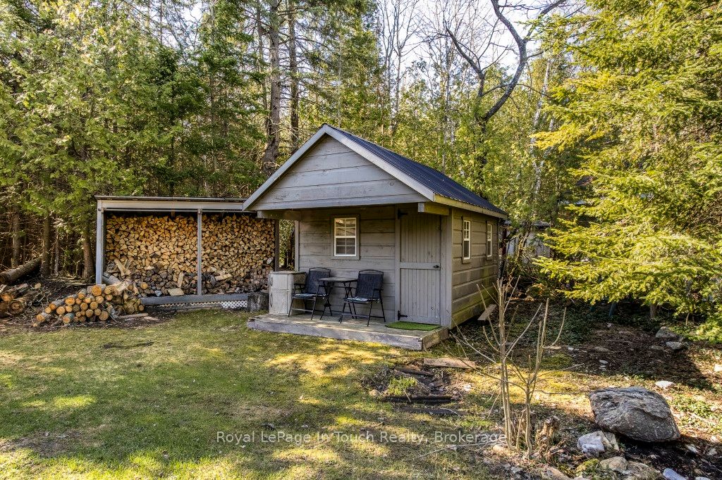 31 Earldom Boulevard, Tay, ON L0K 1R0 photo 5