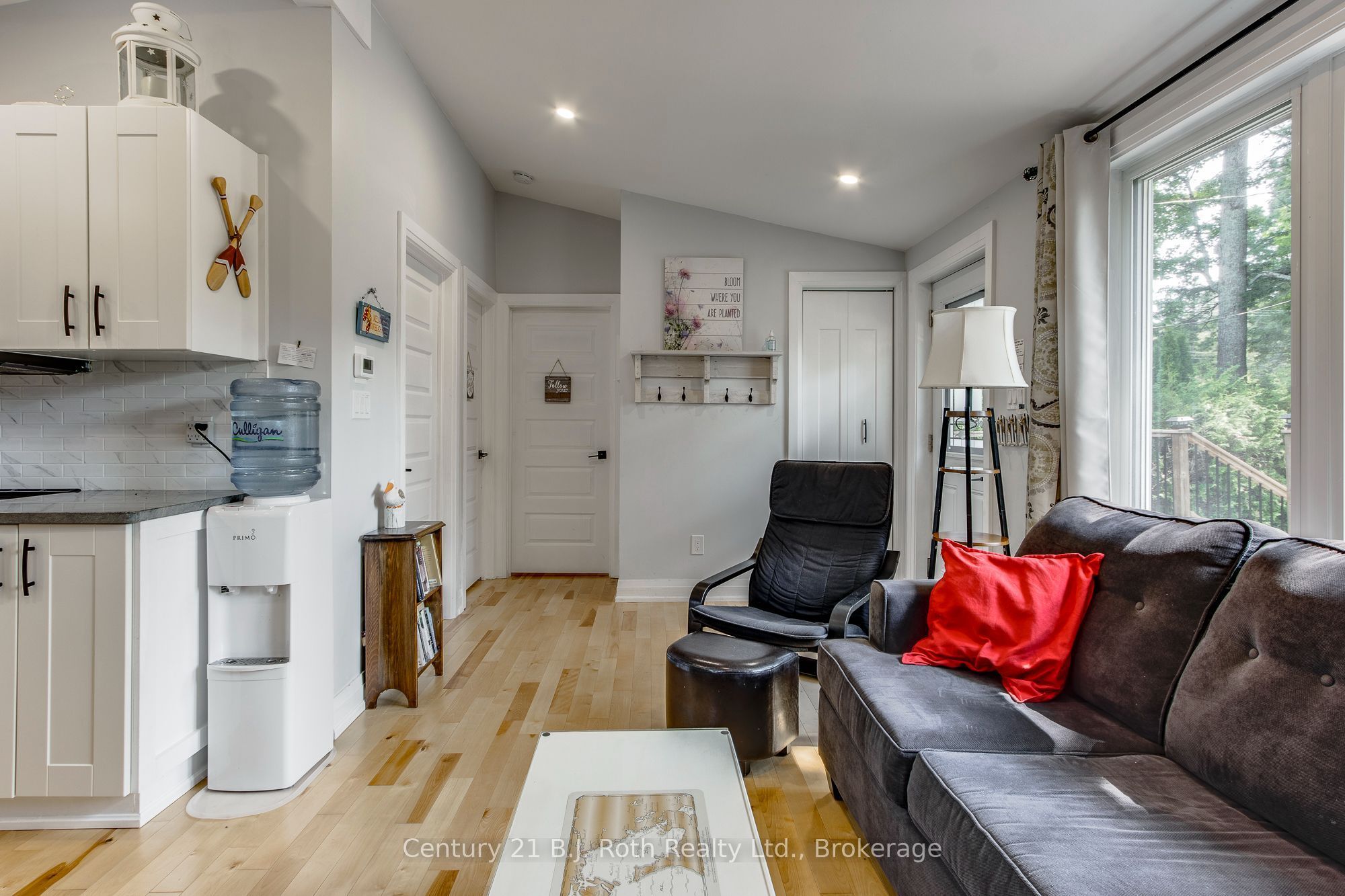 8 Arbor Road, Tiny, ON L0L 2J0 photo 4