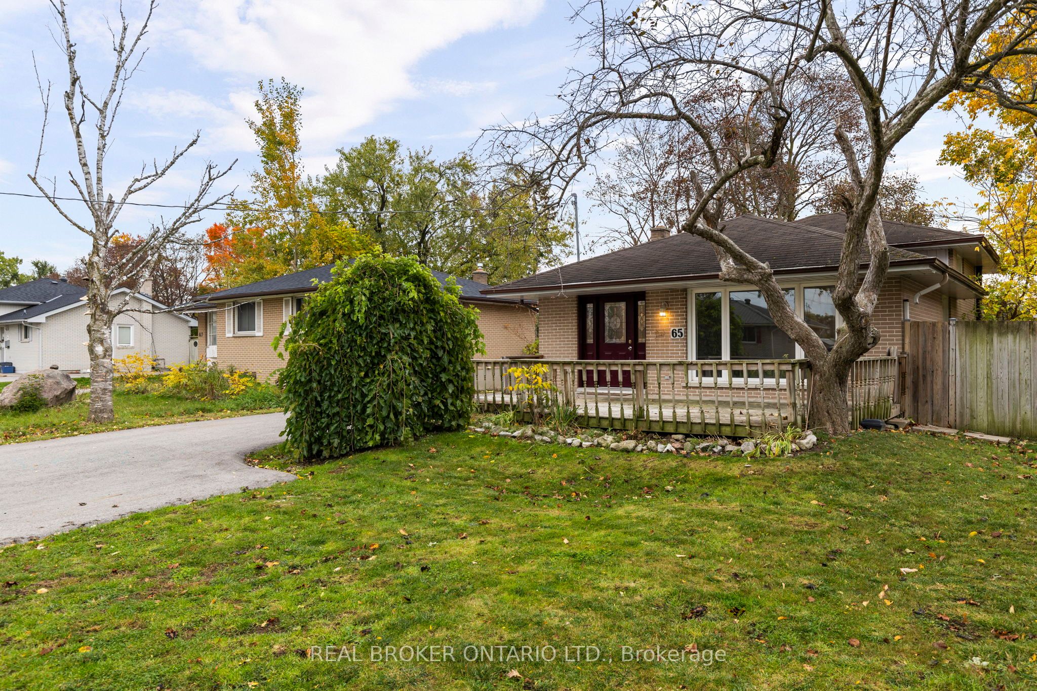 65 Ottaway Avenue, Barrie, ON L4M 2X1 photo 2