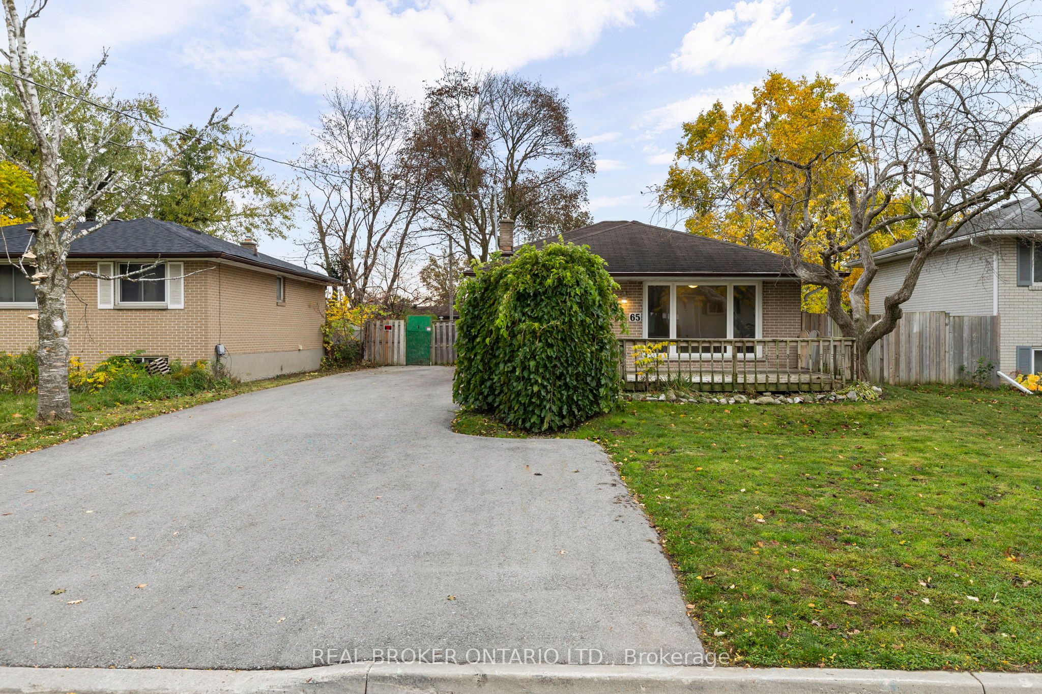 65 Ottaway Avenue, Barrie, ON L4M 2X1 photo 3