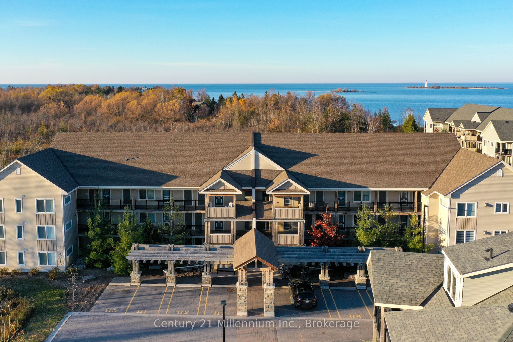 6 Anchorage Crescent 307, Collingwood, ON L9Y 0Y6 photo 2
