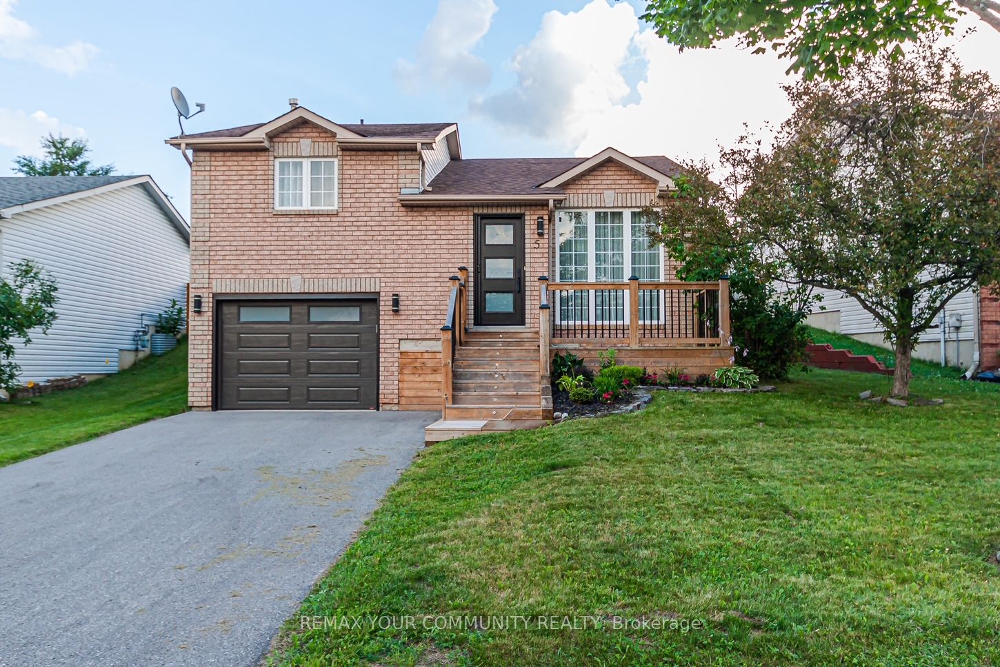 5 SELKIRK Crescent, Barrie, ON L4N 8G3 photo 3