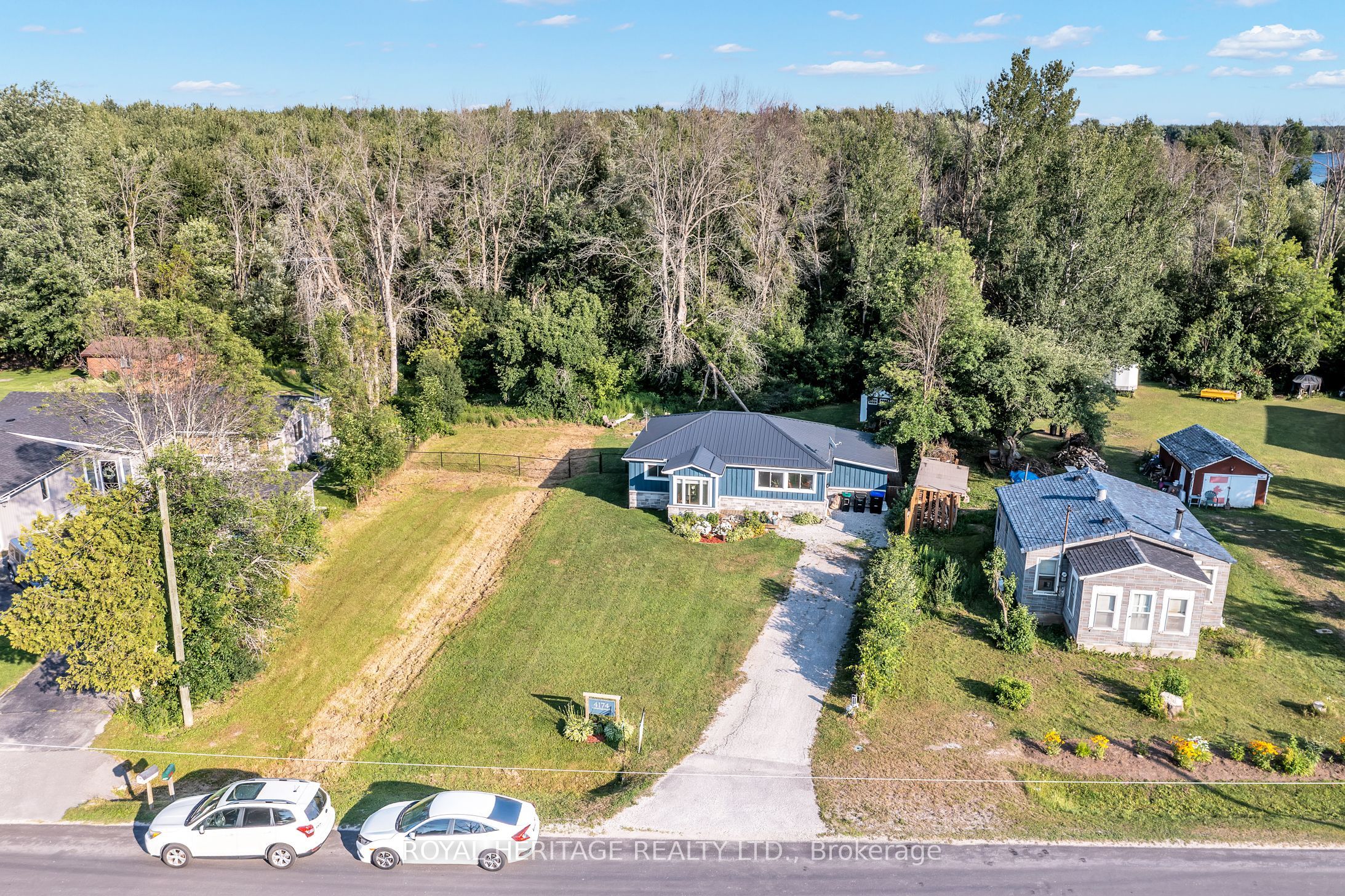 4174 Fountain Drive, Ramara, ON L3V 0N5 photo 3