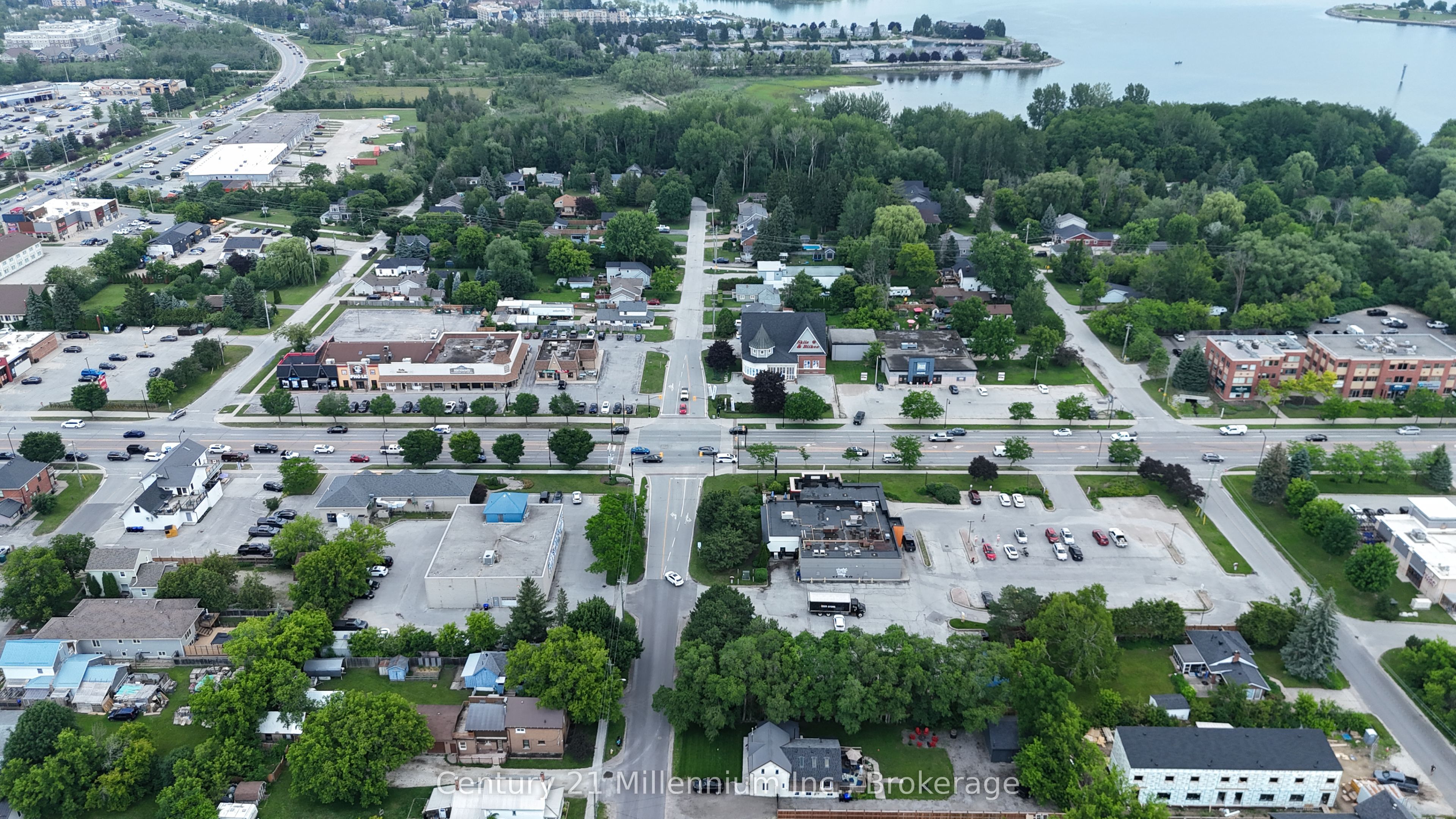 104 Spruce Street, Collingwood, ON L9Y 3G7 photo 5