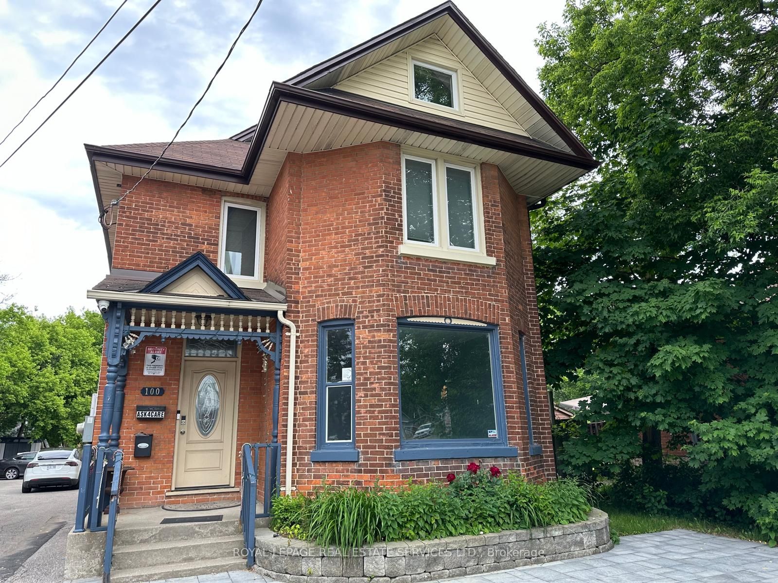100 Essa Road, Barrie, ON L4N 3K7 photo 2