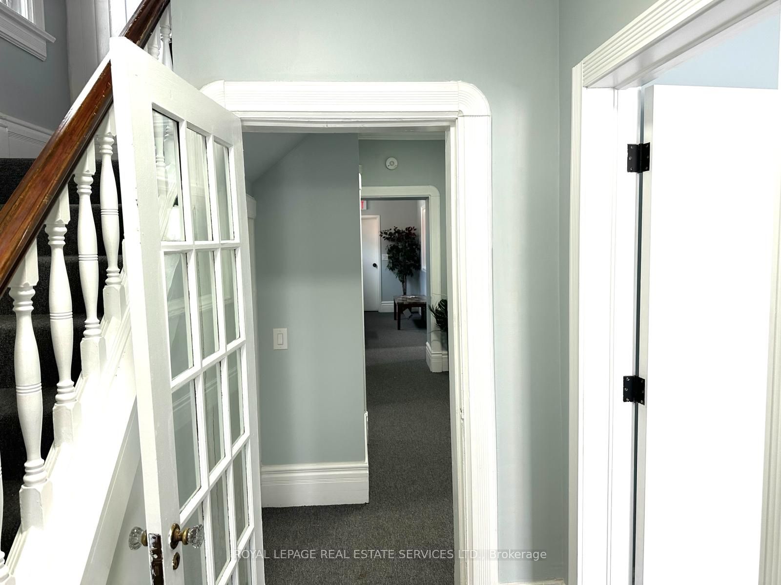 100 Essa Road, Barrie, ON L4N 3K7 photo 5