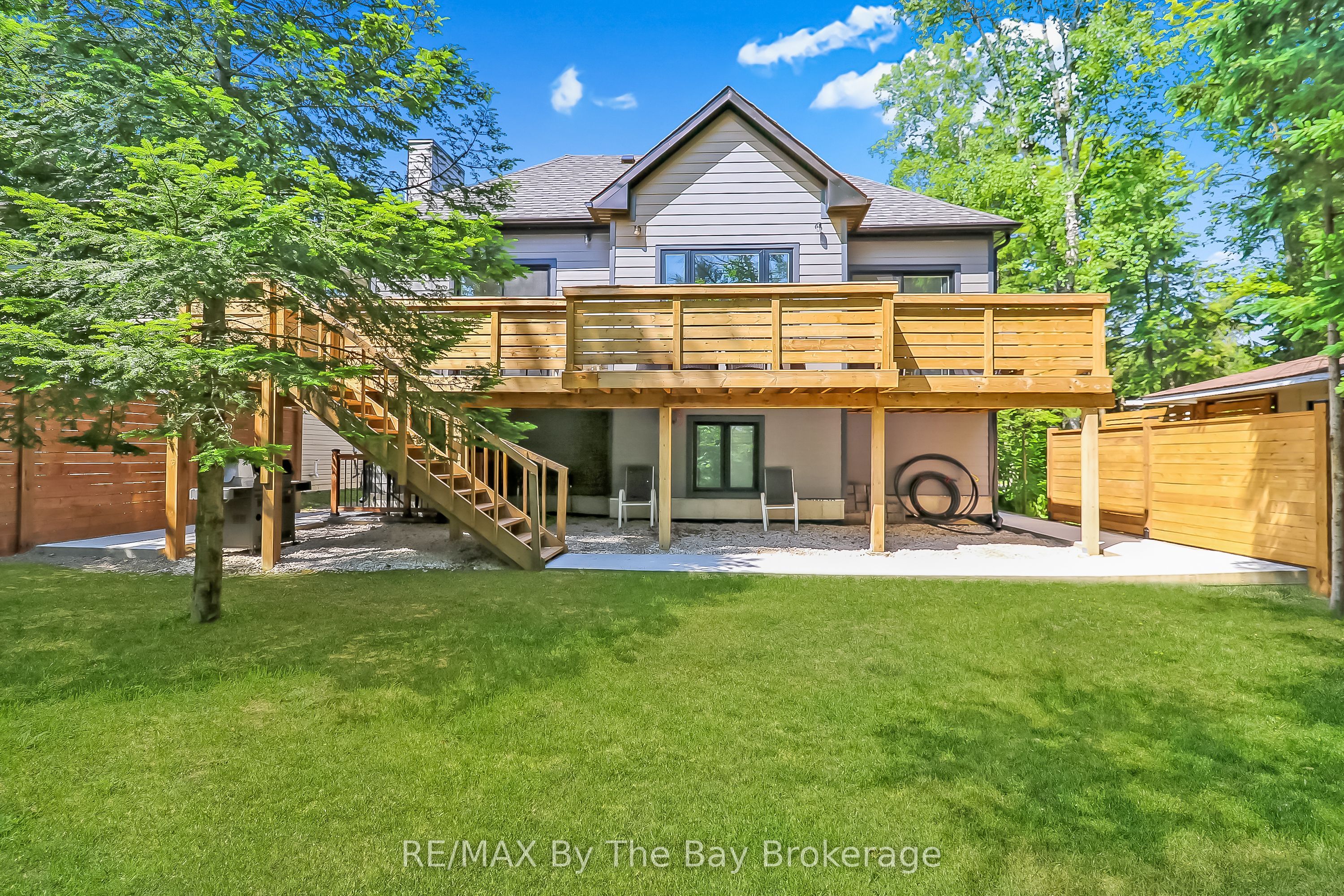 35 48TH Street N, Wasaga Beach, ON L9Z 1Y3 photo 3
