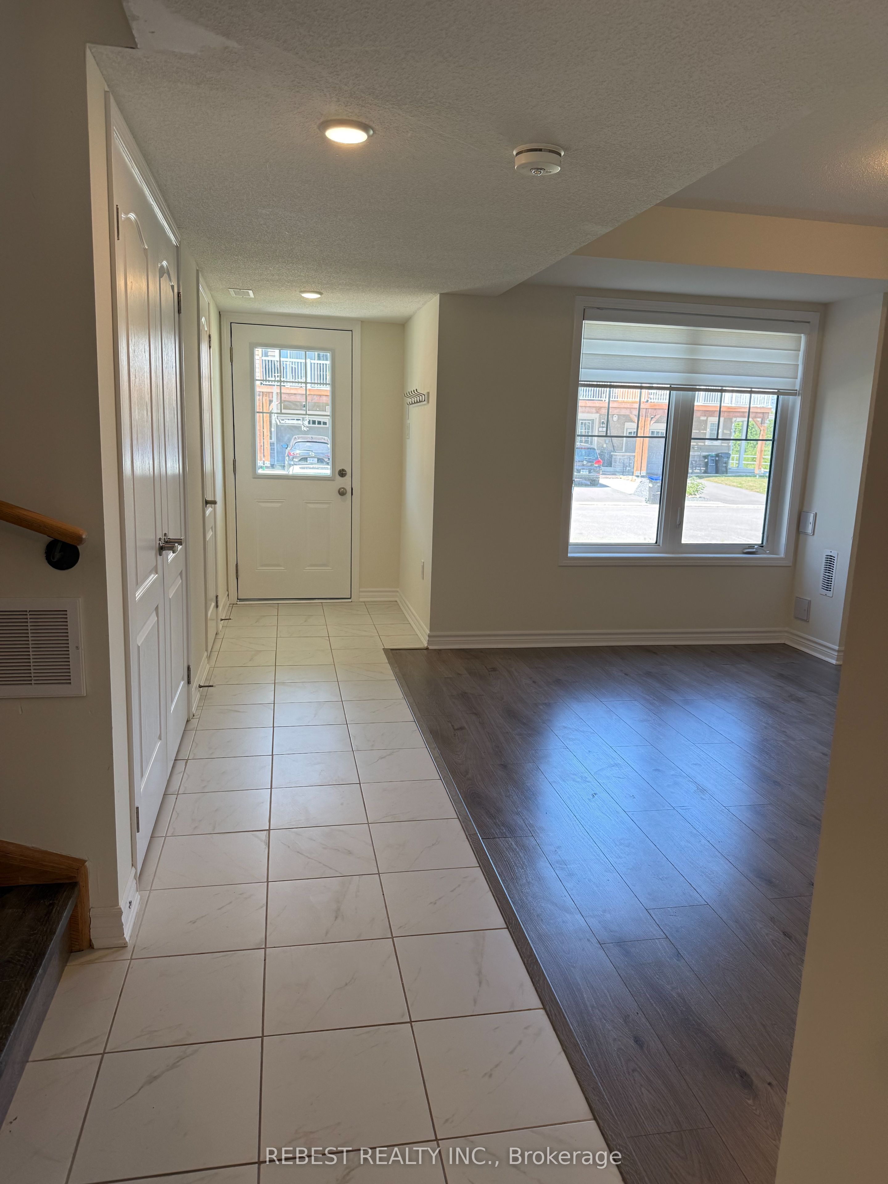99 Surf Drive, Wasaga Beach, ON L9Z 0L2 photo 3