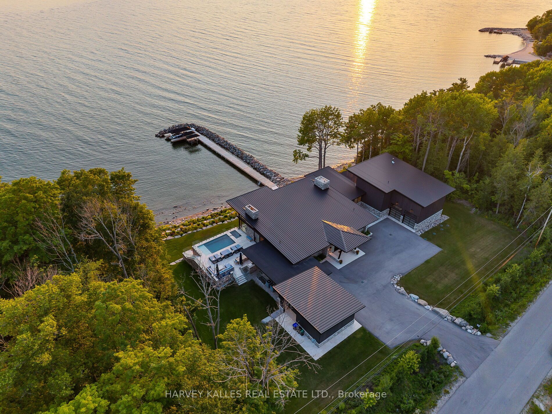 240 Silver Birch Drive, Tiny, ON L9M 0M4 photo 4