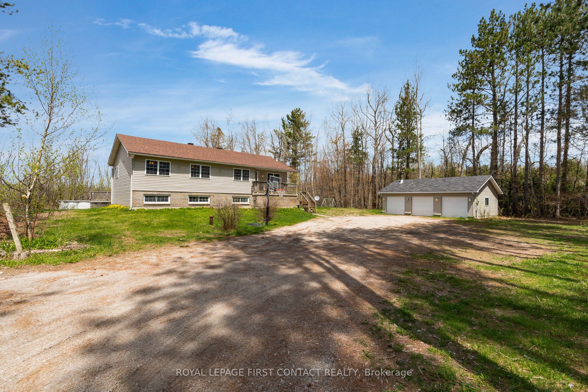2228 Monck Road, Ramara, ON L3V 6H5