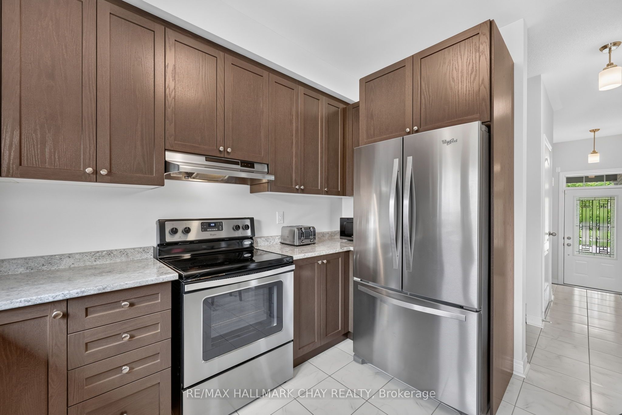 21 Pearcey Crescent, Barrie, ON L4N 6R8 photo 4