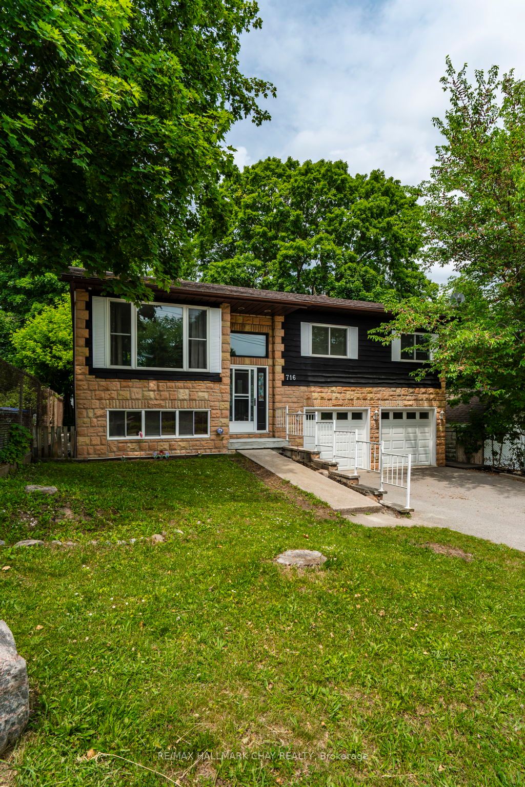 716 Dominion Avenue, Midland, ON L4R 1S6 photo 2