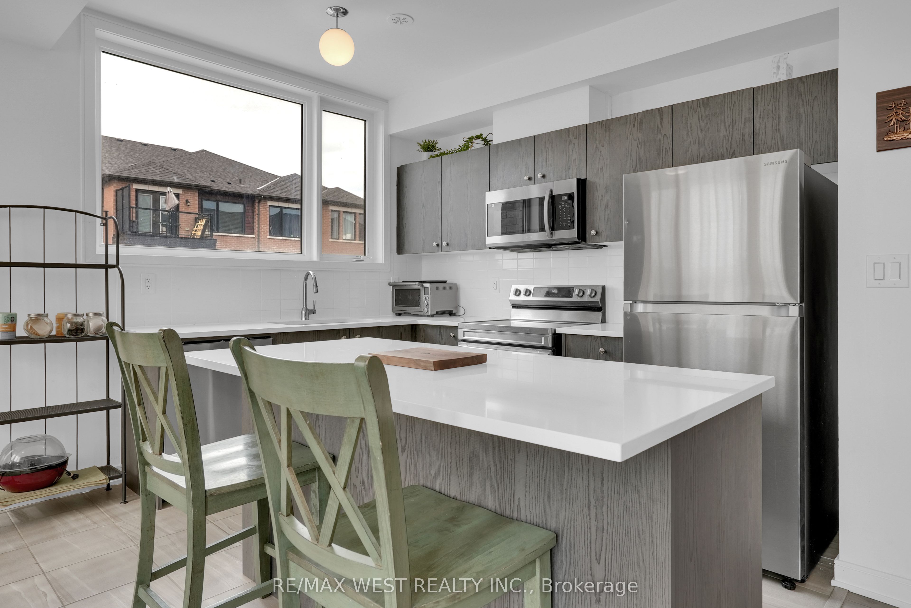 34 Spry Lane, Barrie, ON L4N 0H7 photo 3