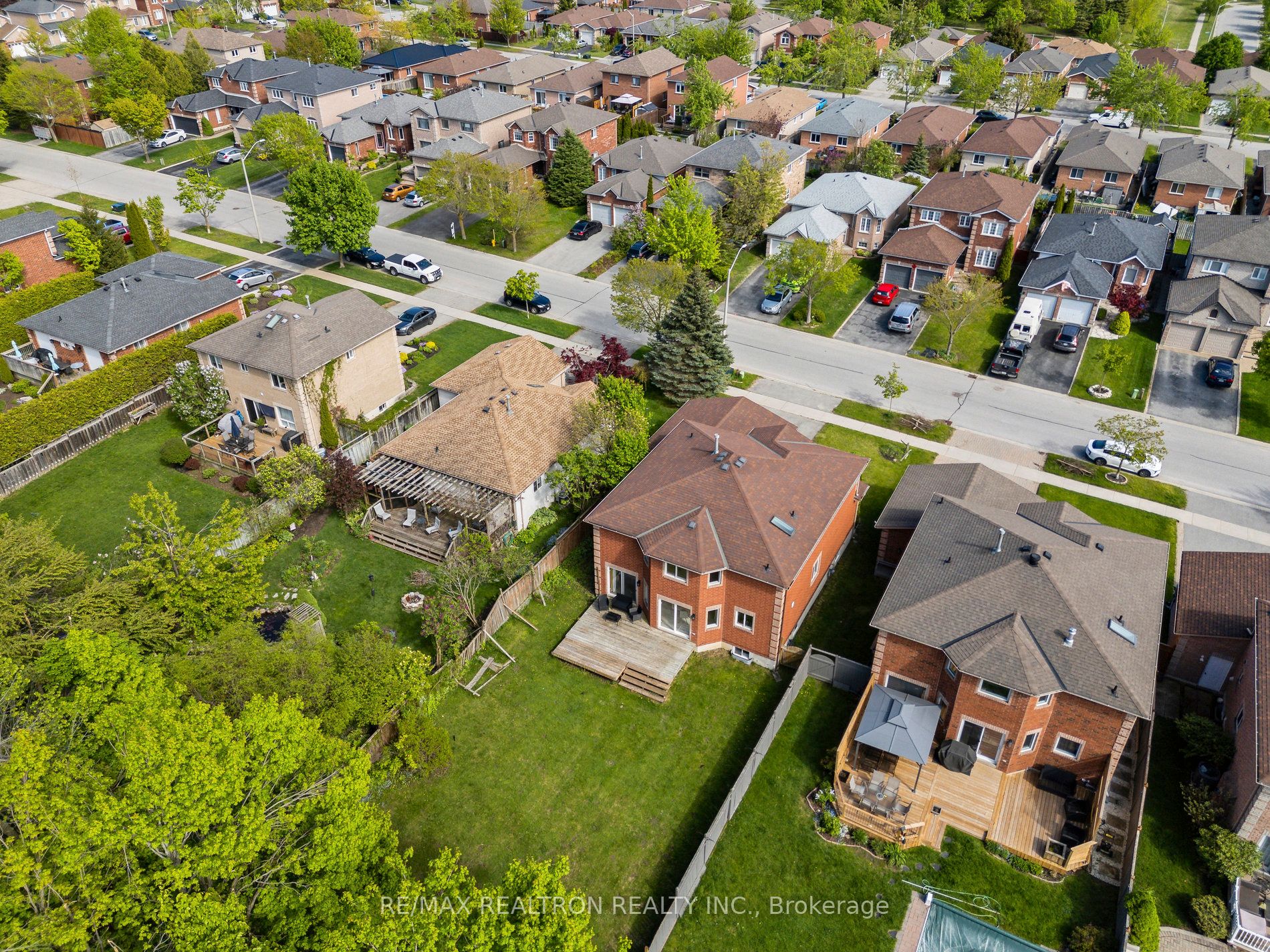 50 Holly Meadow Road, Barrie, ON L4N 0E3 photo 4