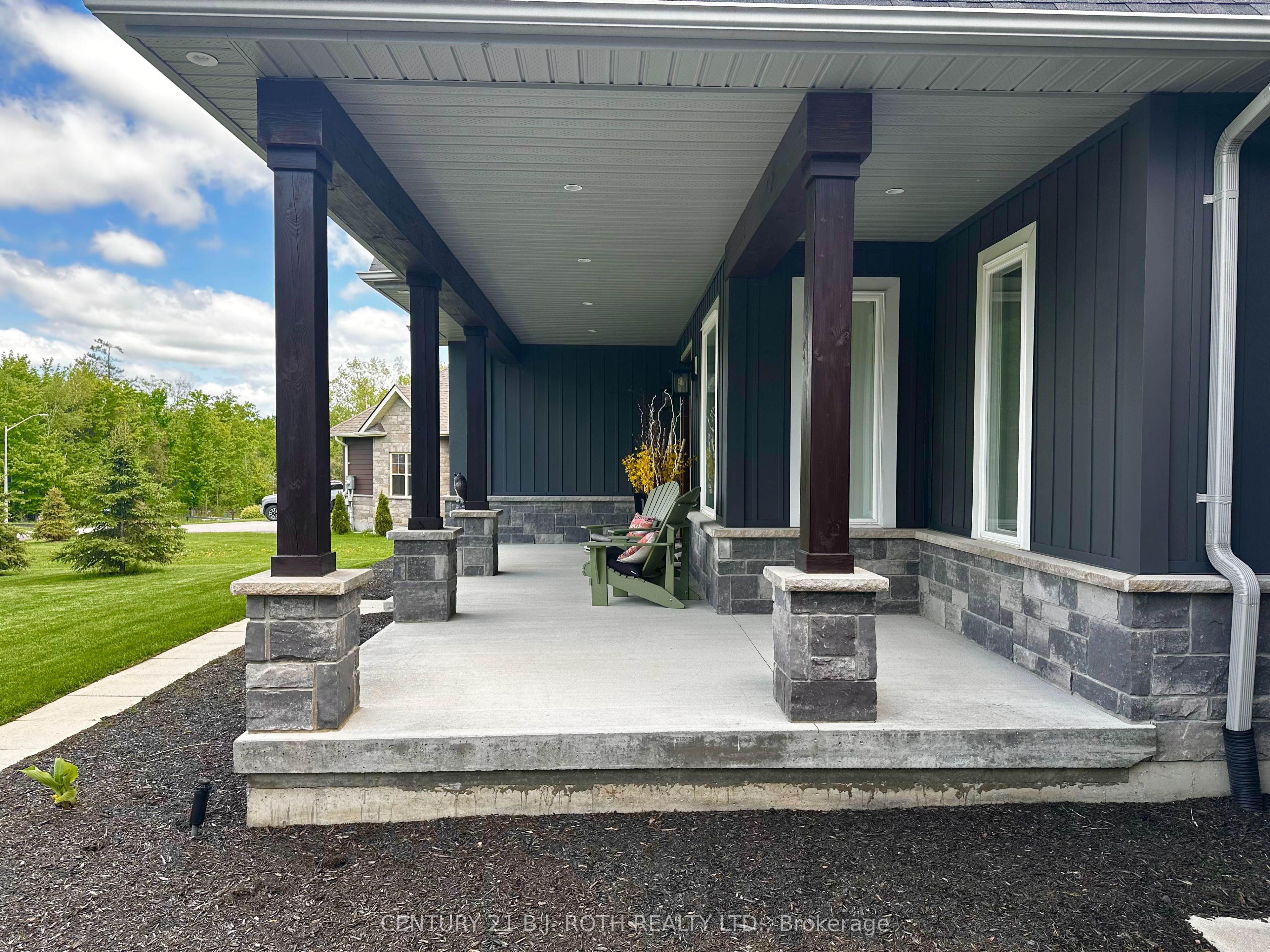 2228 Elana Drive, Severn, ON L3V 0C2 photo 2
