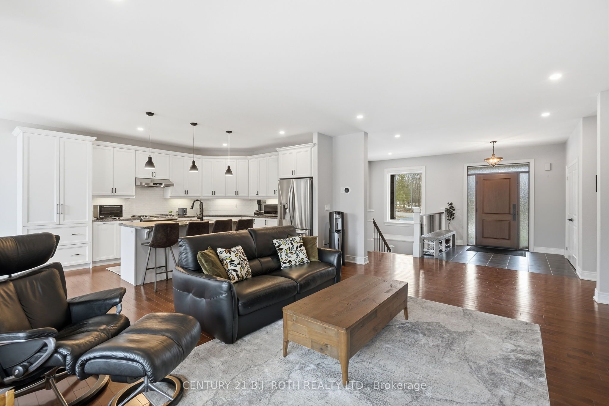 2228 Elana Drive, Severn, ON L3V 0C2 photo 4