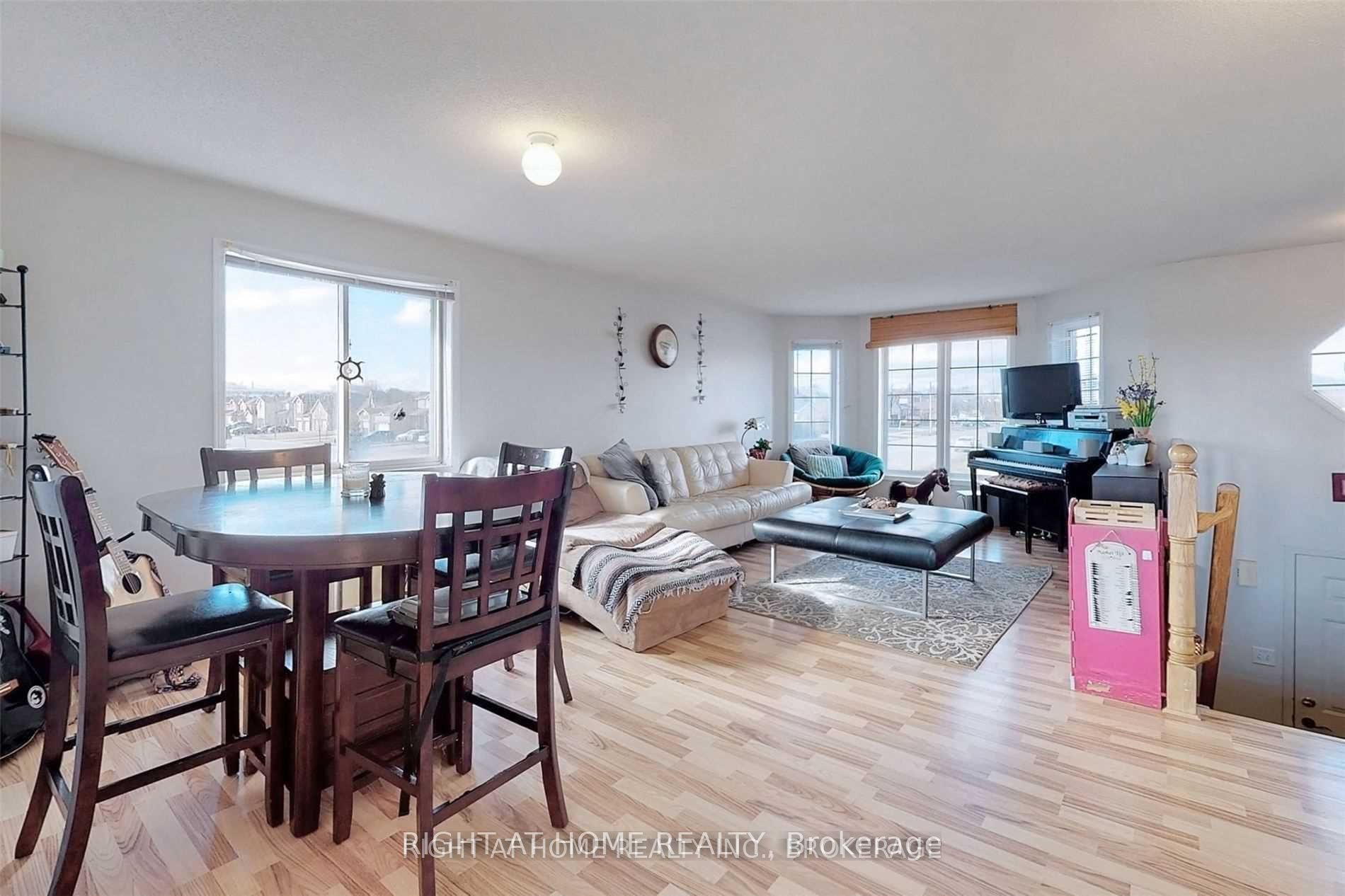 229 Dunsmore Lane Upper, Barrie, ON L4M 7A3 photo 3