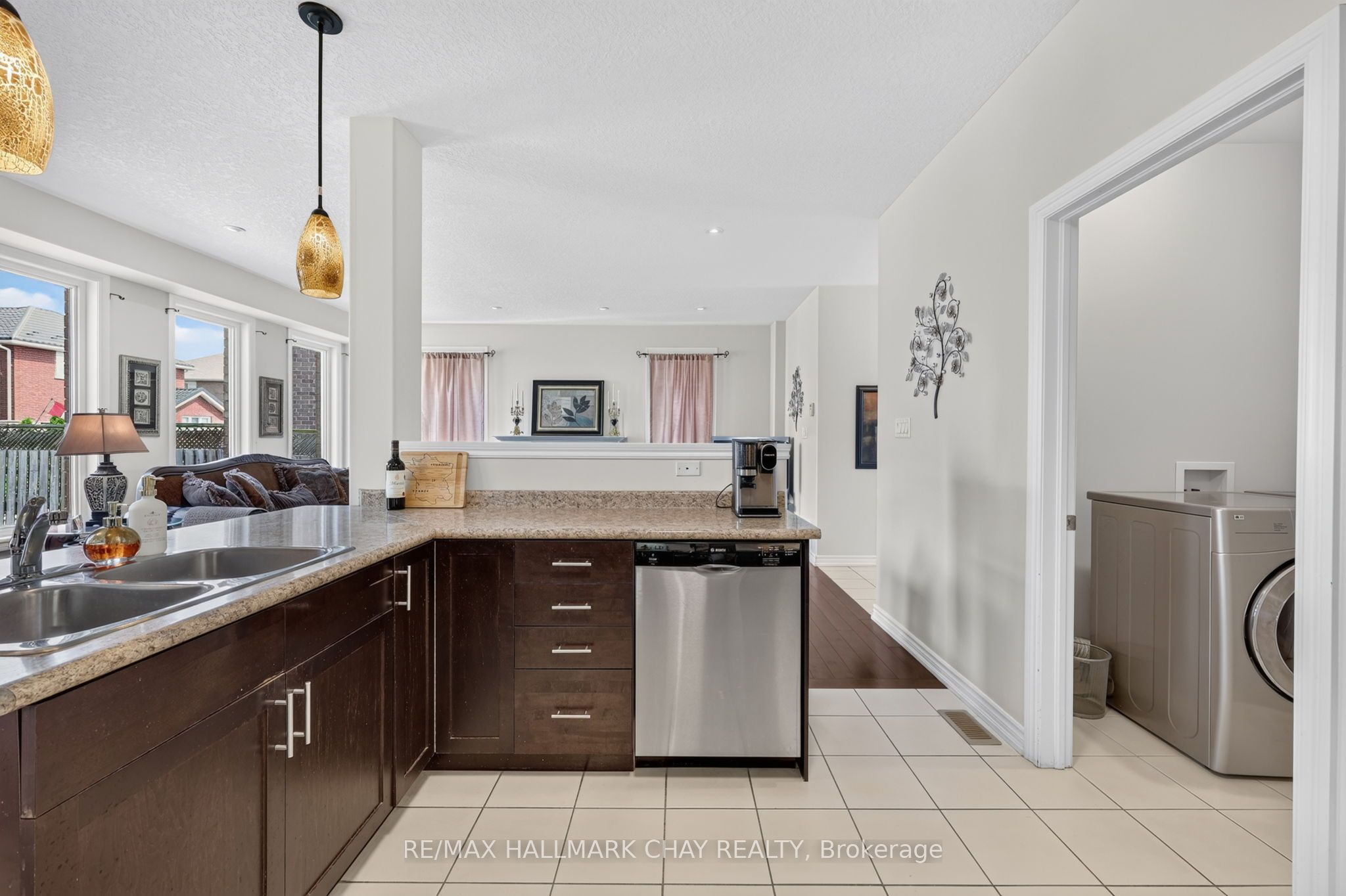 43 Graihawk Drive, Barrie, ON L4N 6G7 photo 4