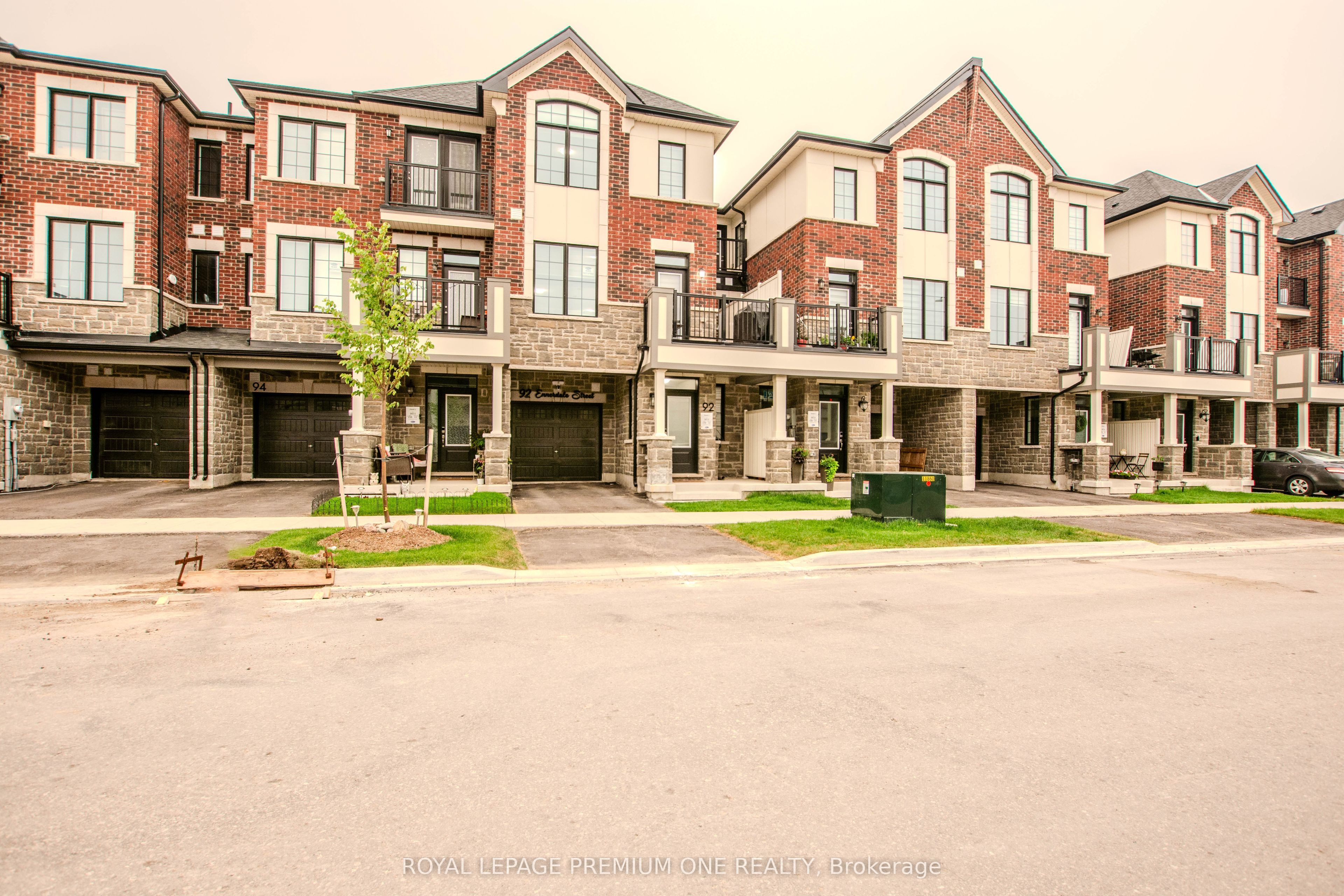 92 Ennerdale Street, Barrie, ON L9J 1A4 photo 4