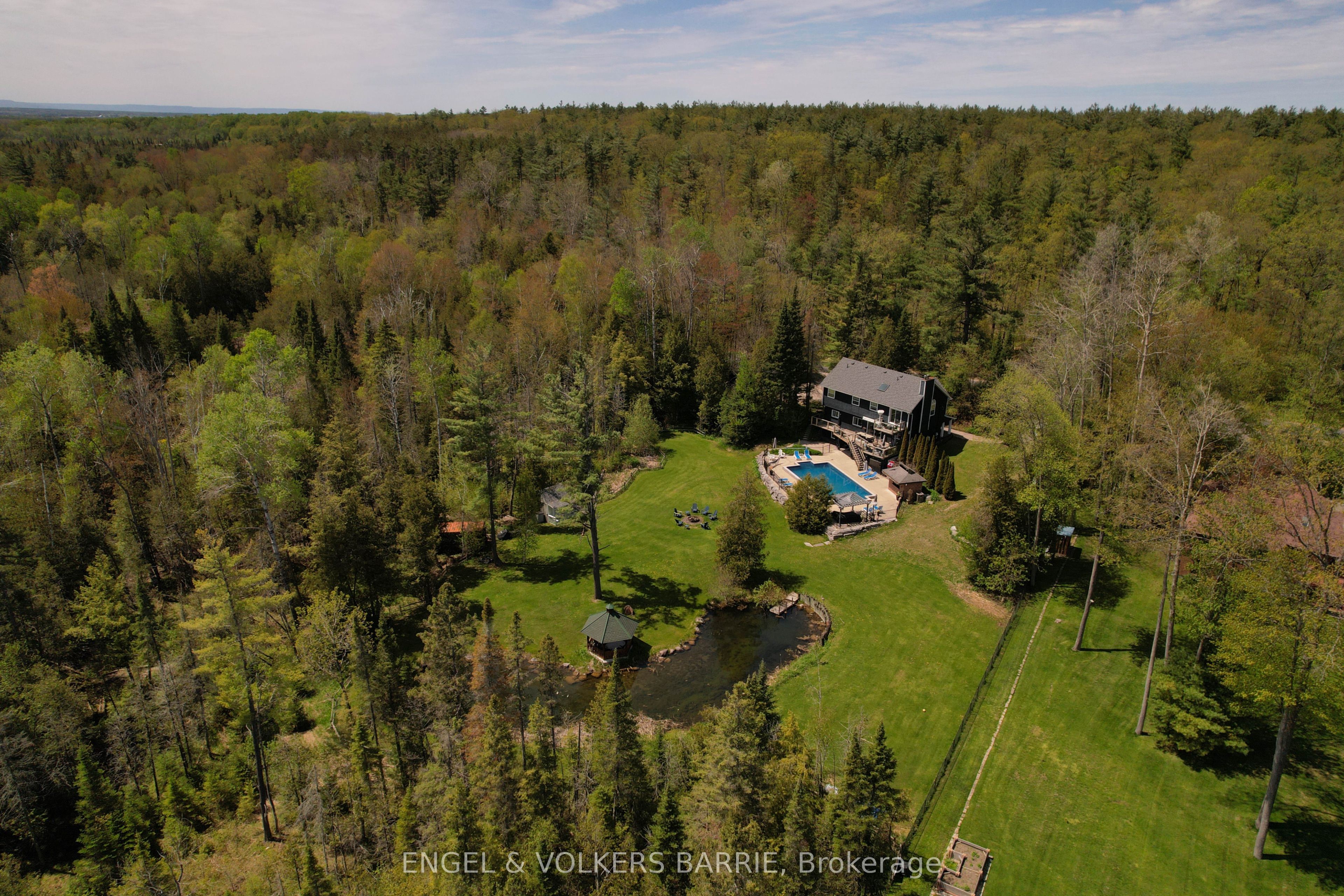 1441 Hendrie Road, Springwater, ON L9X 0Y9