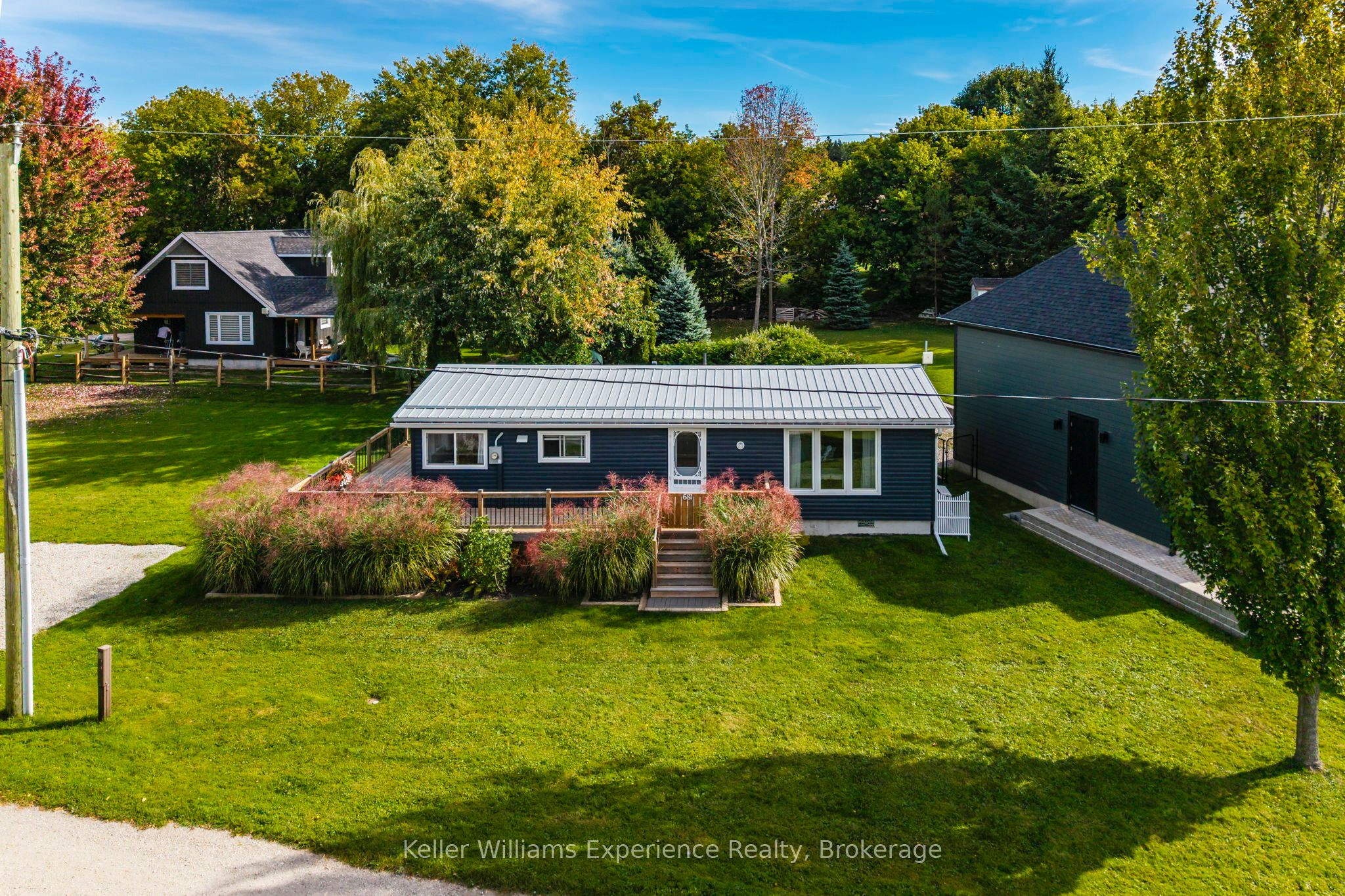 681 McMurtry Road, Midland, ON L4R 0B9 photo 5
