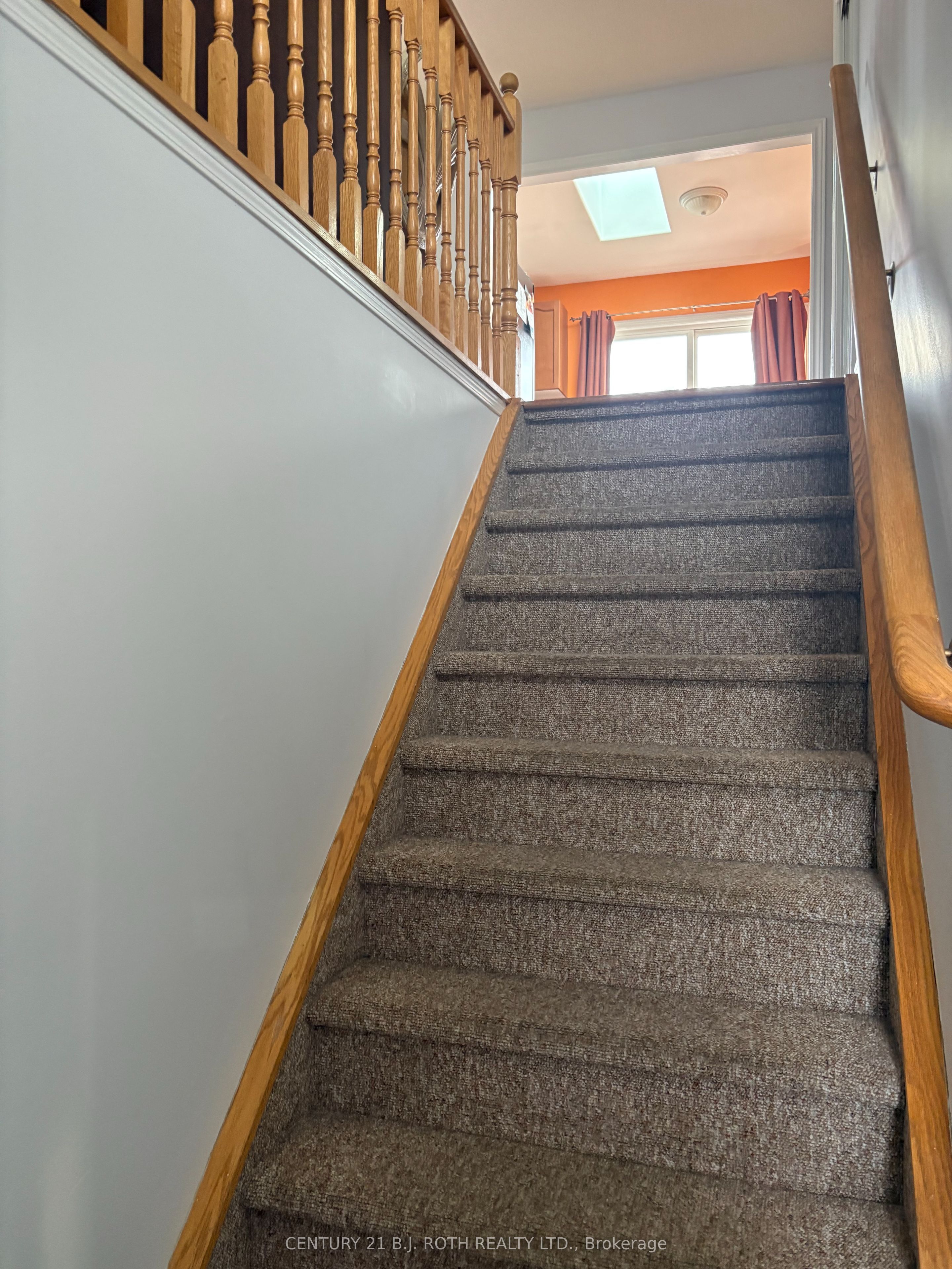 59 Nicklaus Drive Upper Level, Barrie, ON L4M 6V7 photo 4