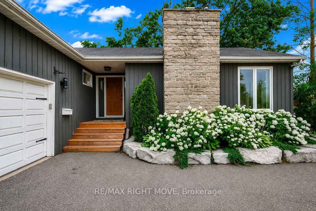 18 Creighton Street, Ramara, ON L3V 1A8 photo 2