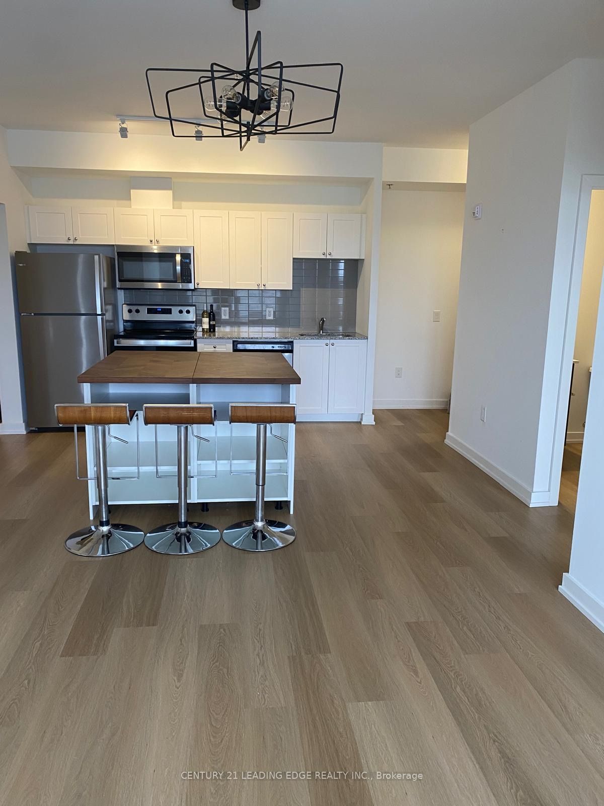 430 Essa Road 220, Barrie, ON L9J 0M1 photo 4