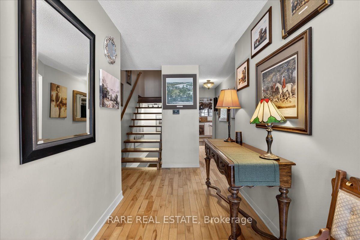 7 Pine Spring, Oro-Medonte, ON L4M 4Y8 photo 3