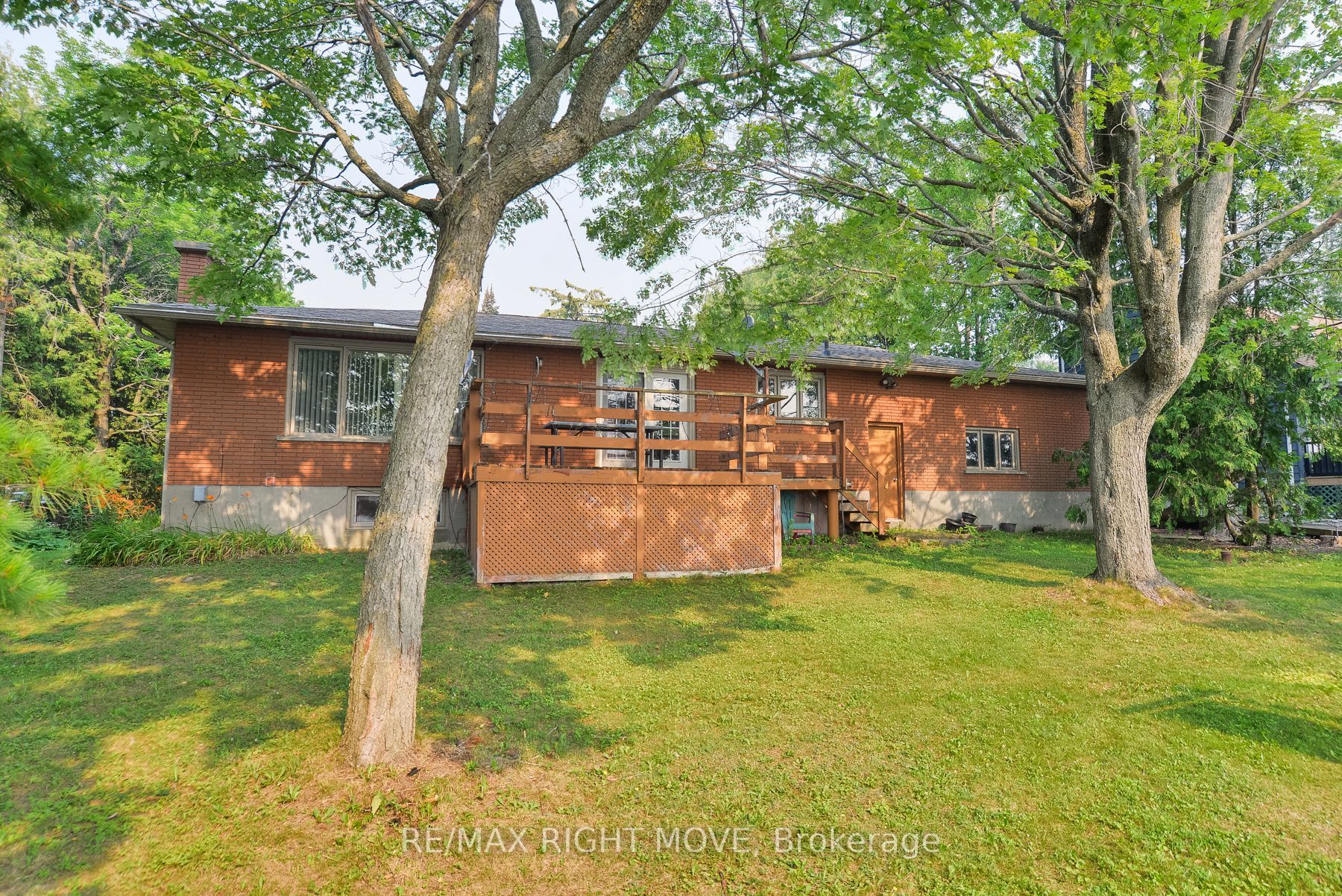3877 Wood Avenue, Severn, ON L3V 0T9 photo 3