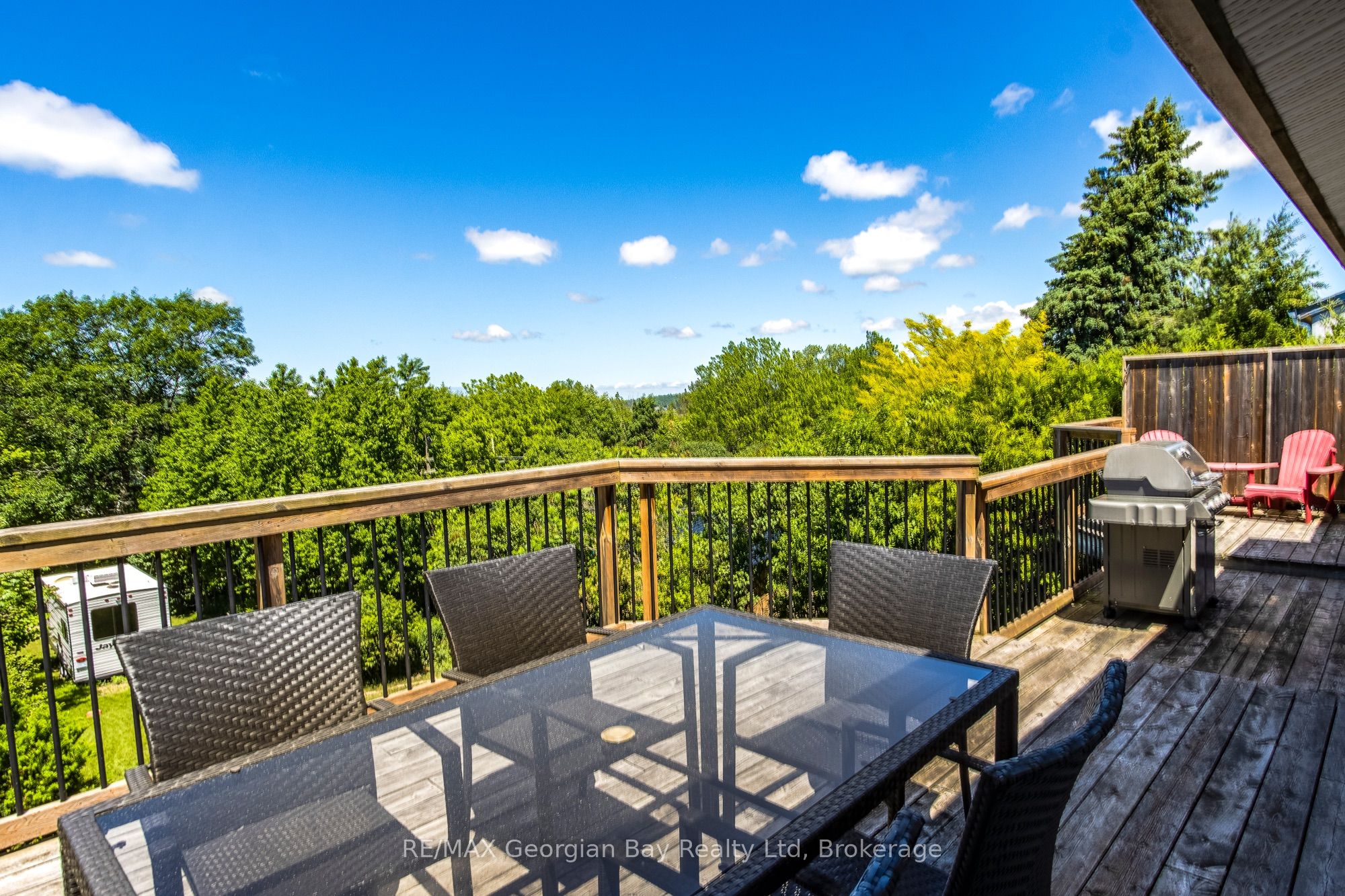 71 Poyntz Street, Penetanguishene, ON L9M 1N6 photo 2