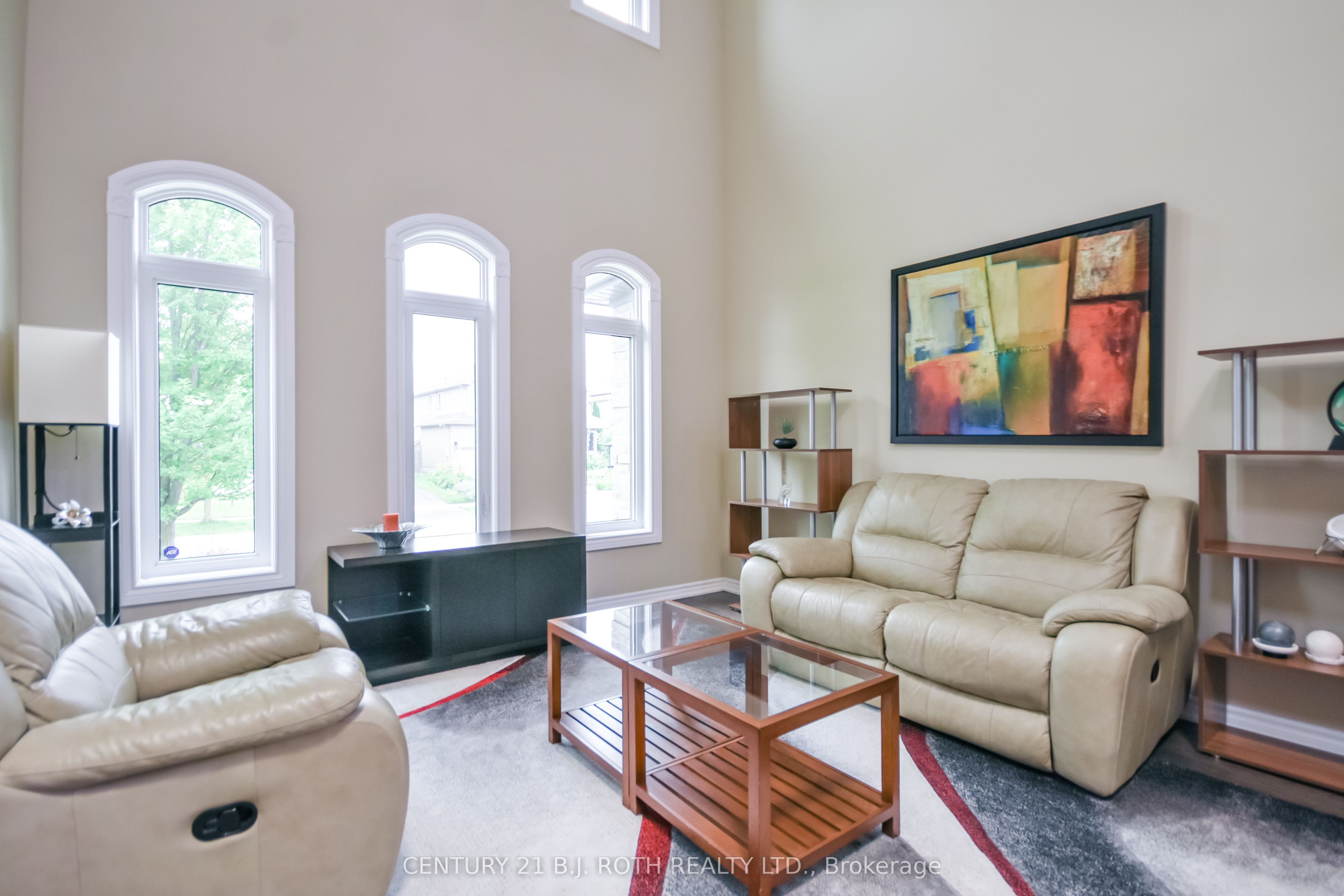 20 Falcon Crescent, Barrie, ON L4N 0Y9 photo 5