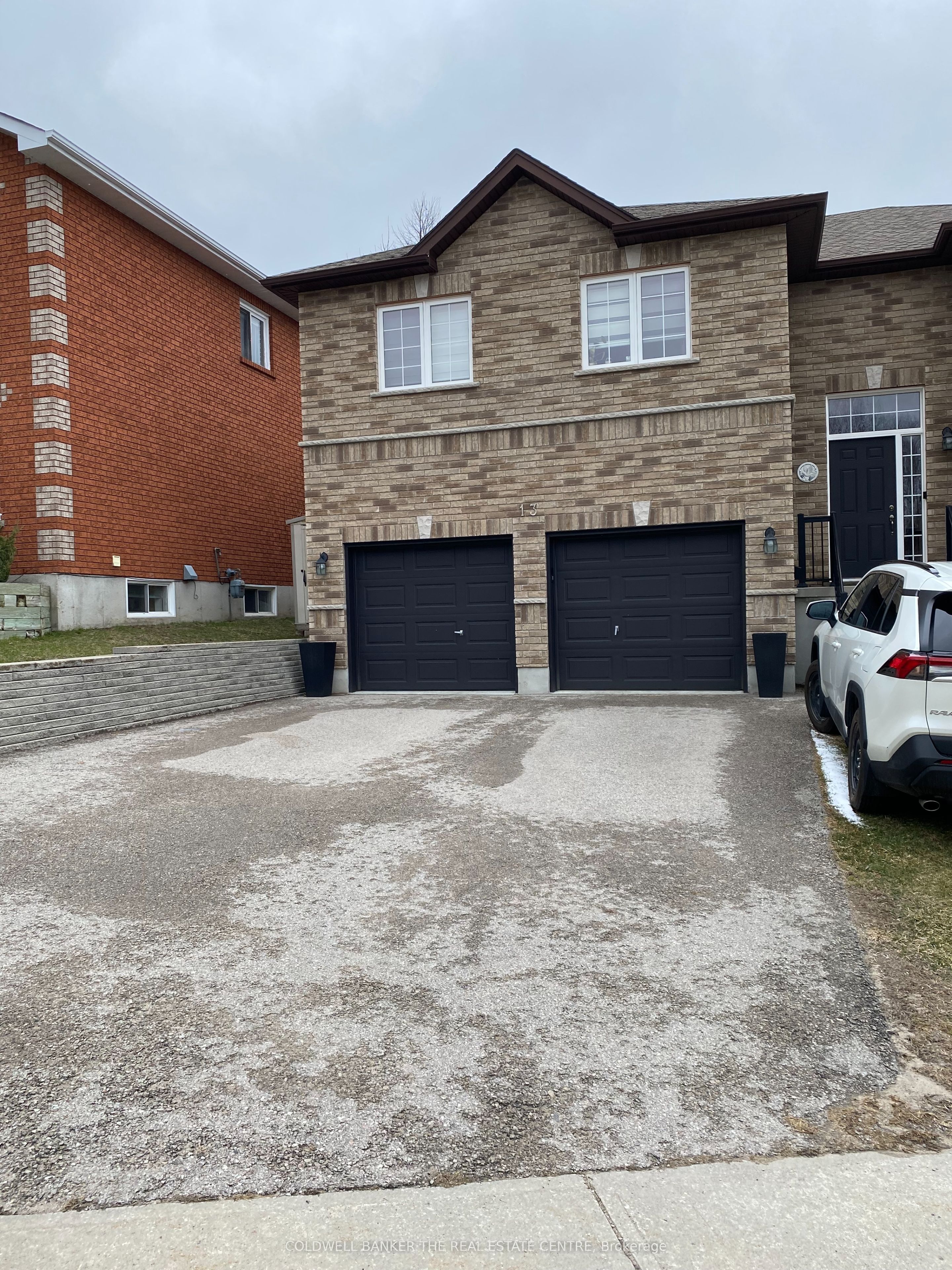 13 Gaskin Court N B, Barrie, ON L4N 6K2 photo 2