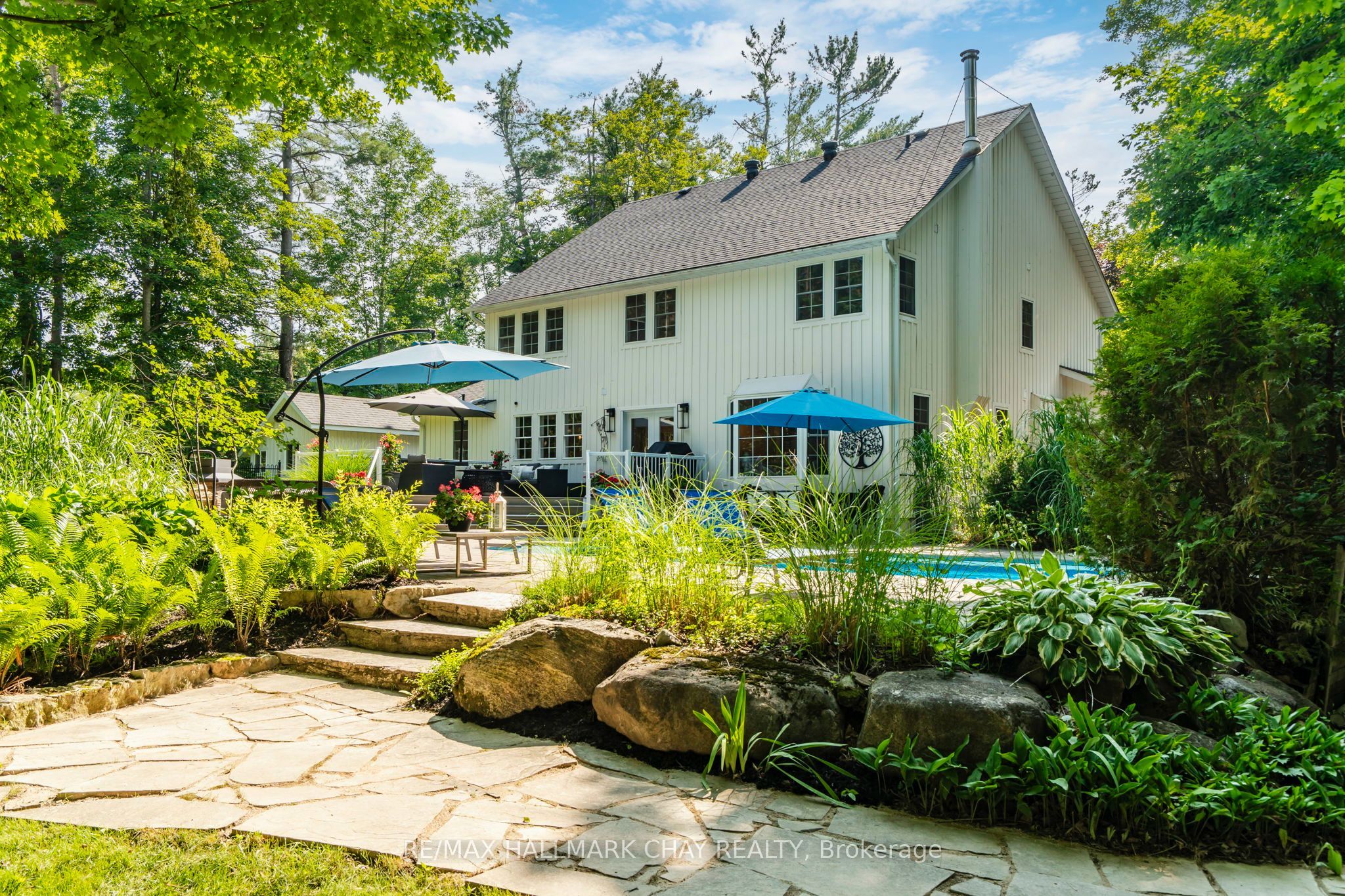 18 Pine Lane, Oro-Medonte, ON L4M 4Y8 photo 4