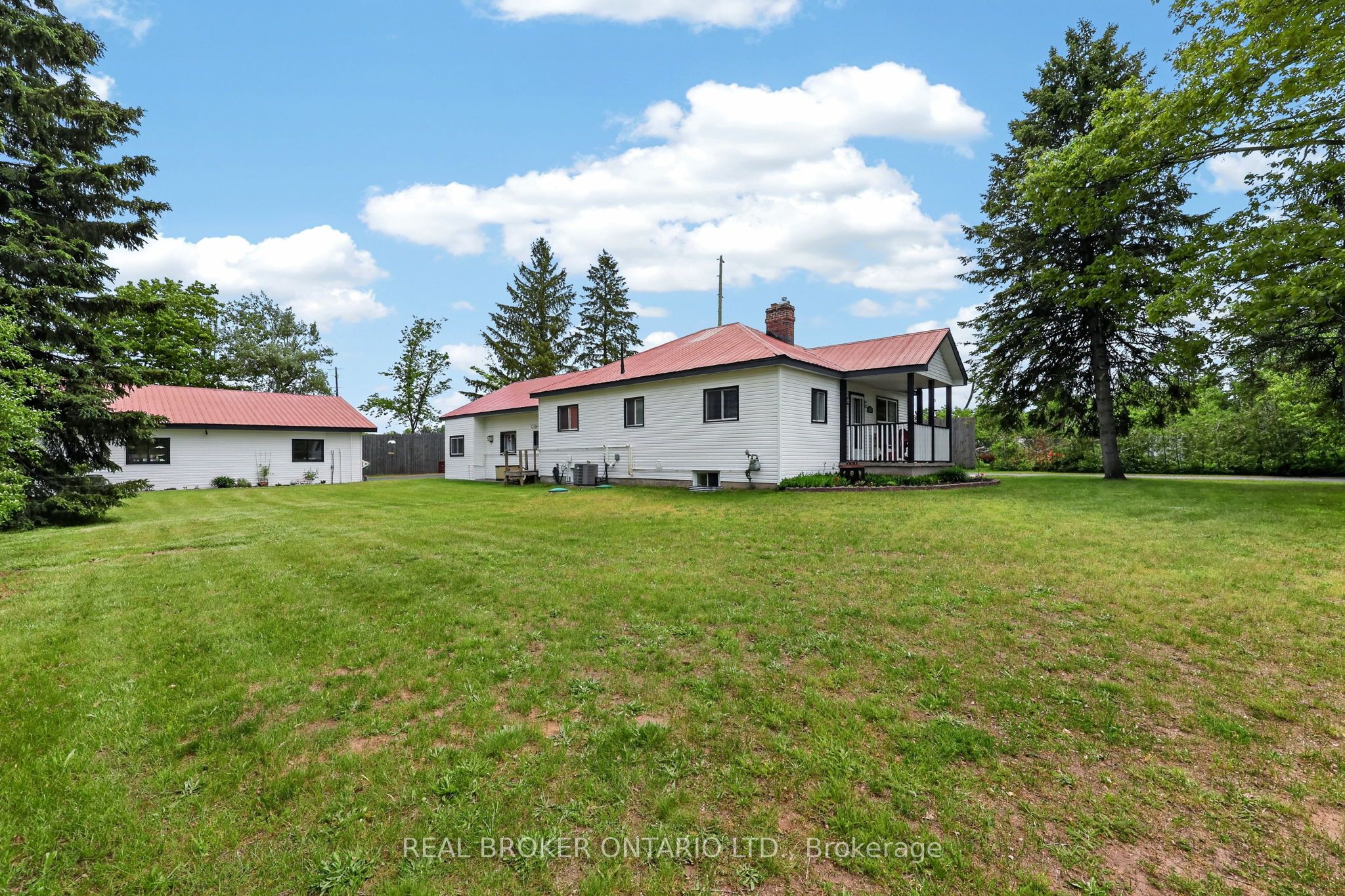 4675 Uhthoff Line, Orillia, ON L3V 6H2 photo 3