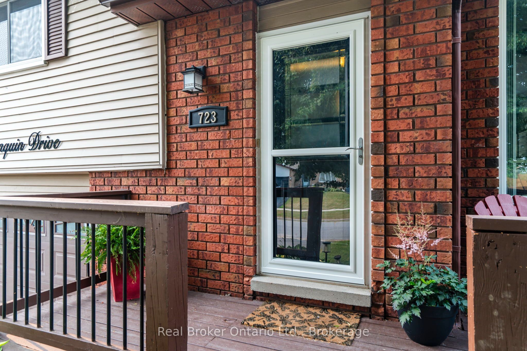 723 Algonquin Drive, Midland, ON L4R 4X6 photo 4
