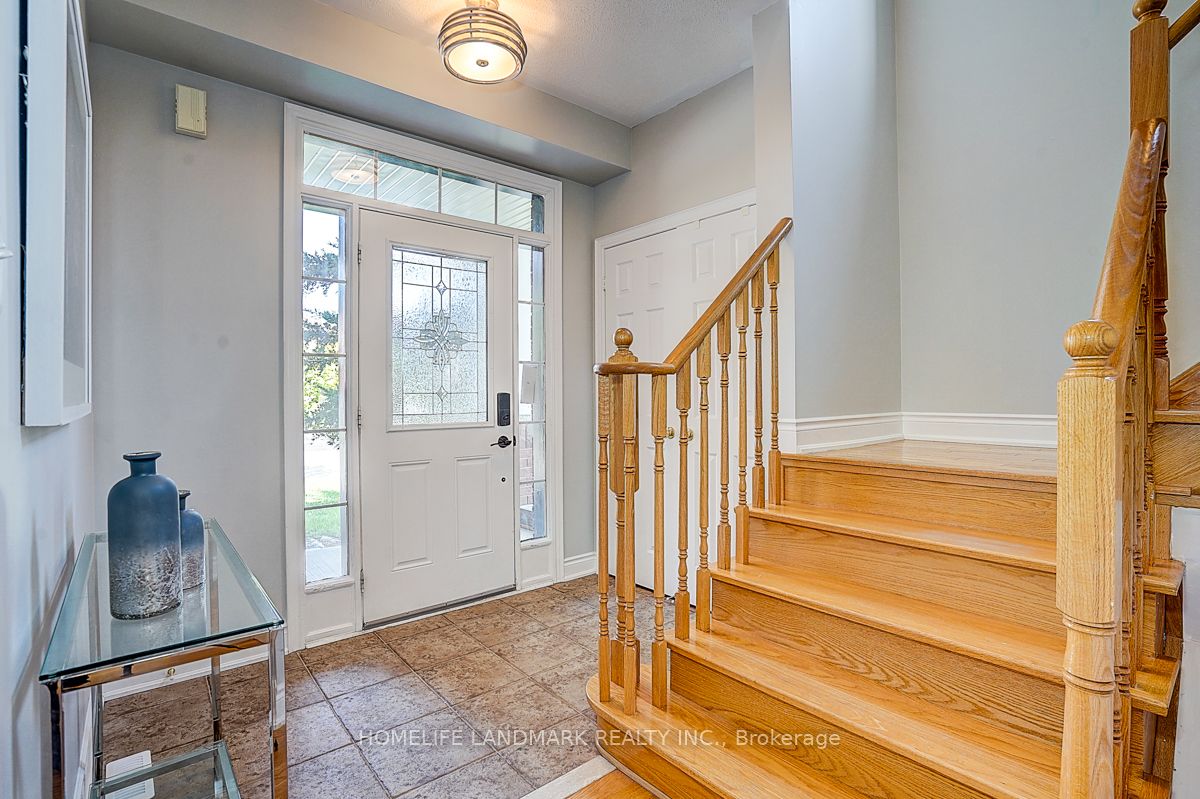 110 Winchester Terrace, Barrie, ON L4M 0B3 photo 3