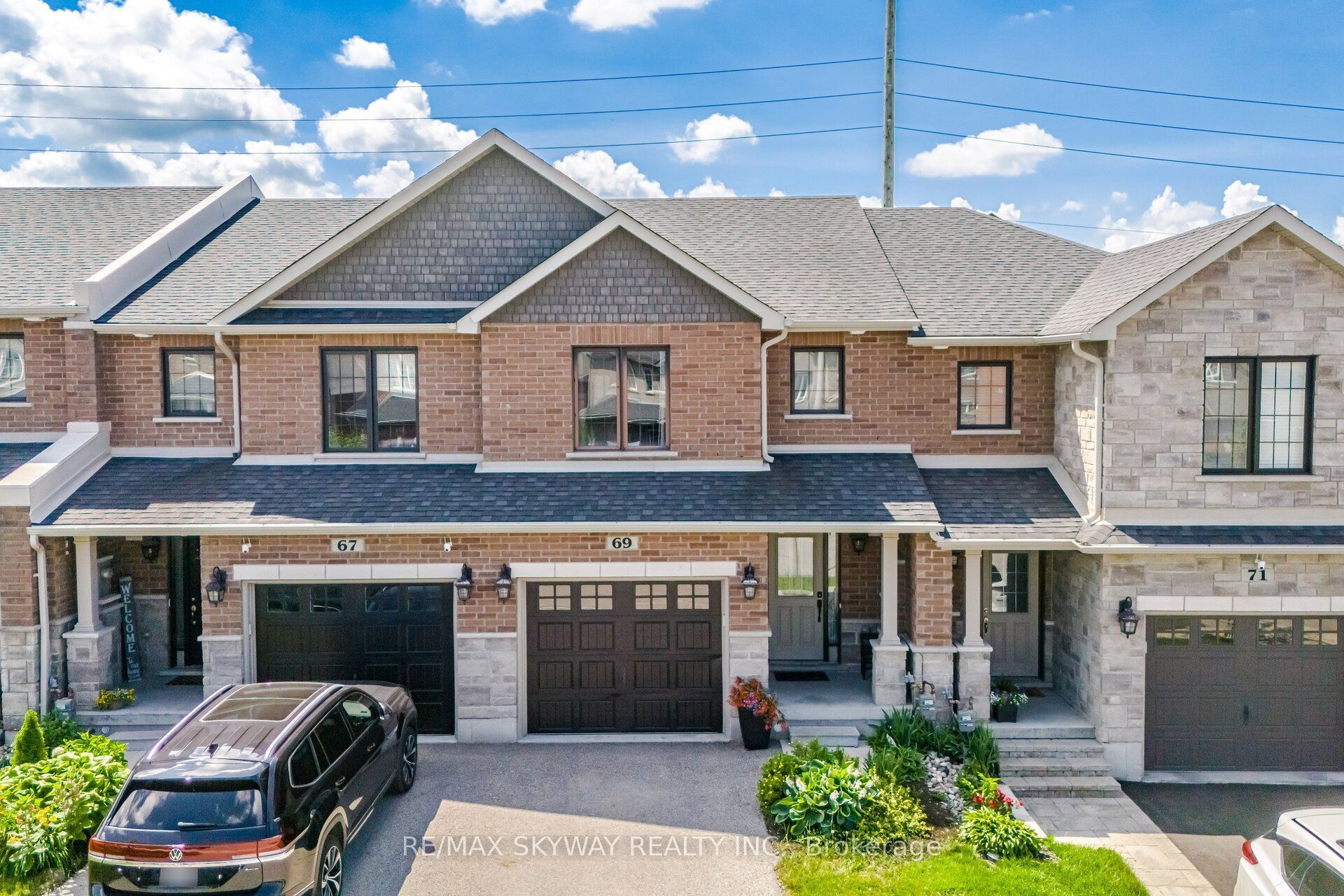 69 Nathan Crescent, Barrie, ON L4N 0S5