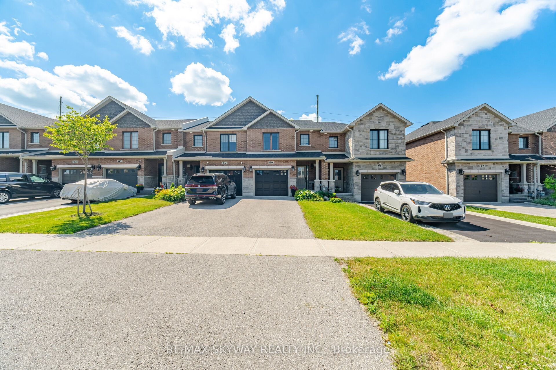 69 Nathan Crescent, Barrie, ON L4N 0S5 photo 2