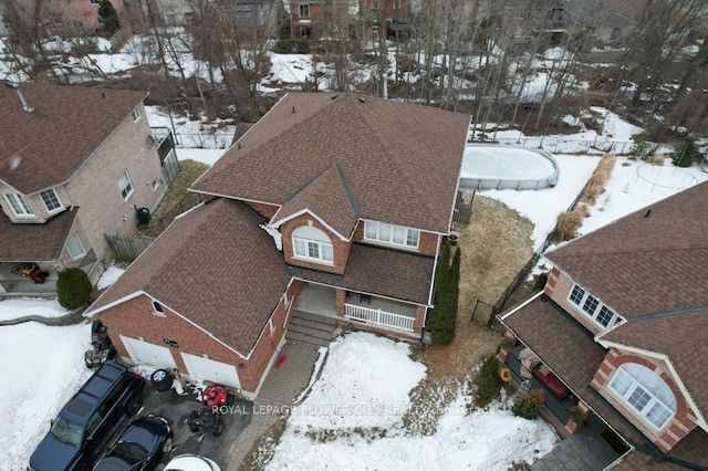 43 Carley Crescent, Barrie, ON L4N 0M8 photo 4