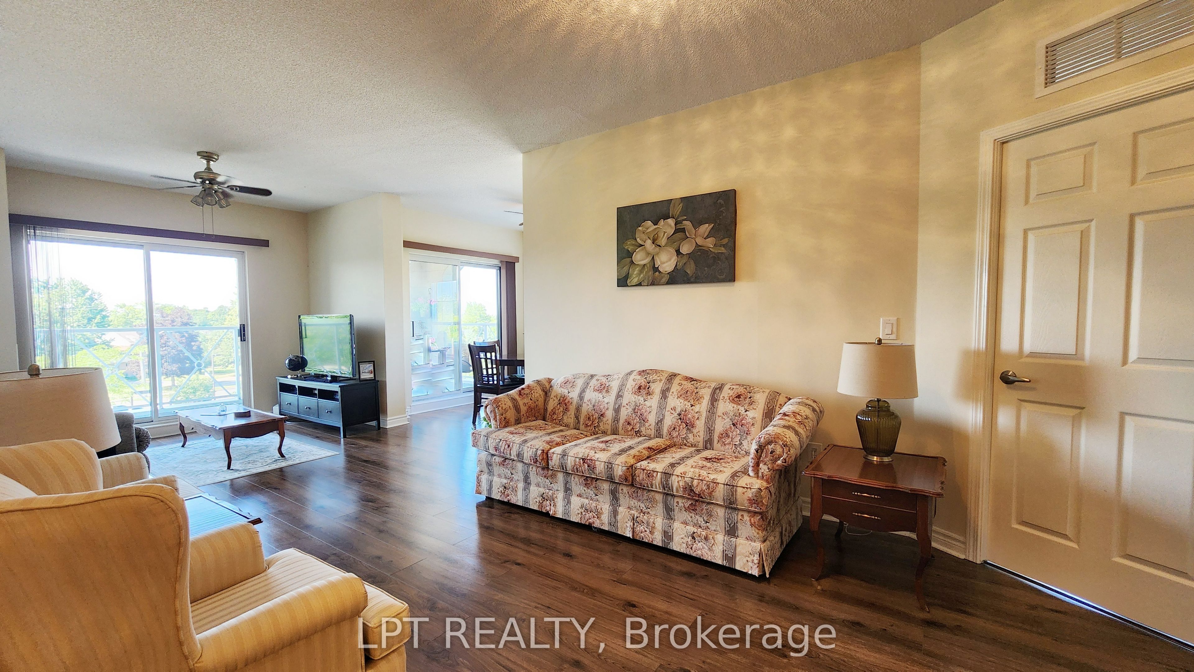 354 Atherley Road 303, Orillia, ON L3V 0B8 photo 4